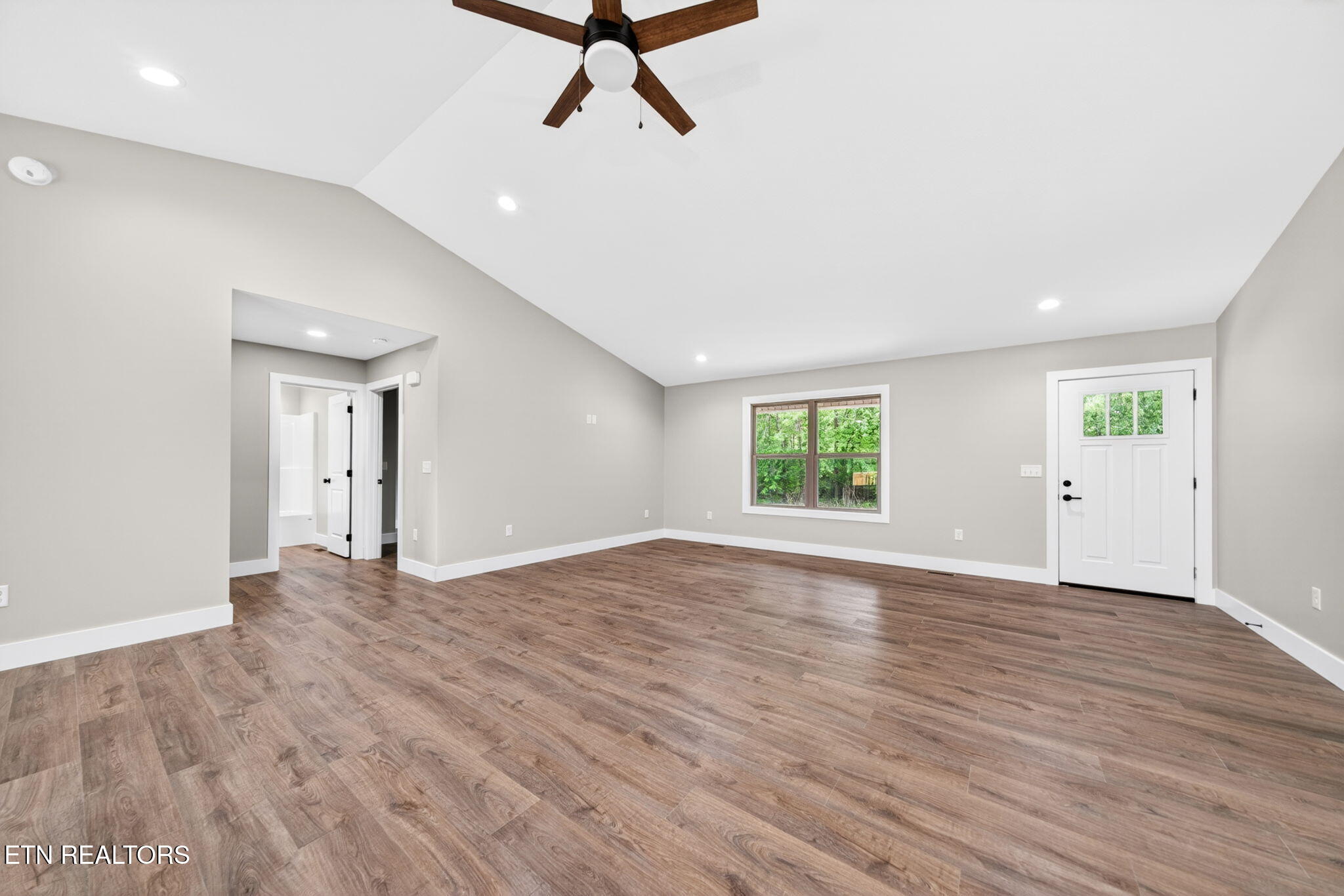 1146 Natchez Trace Crossville TN 38572