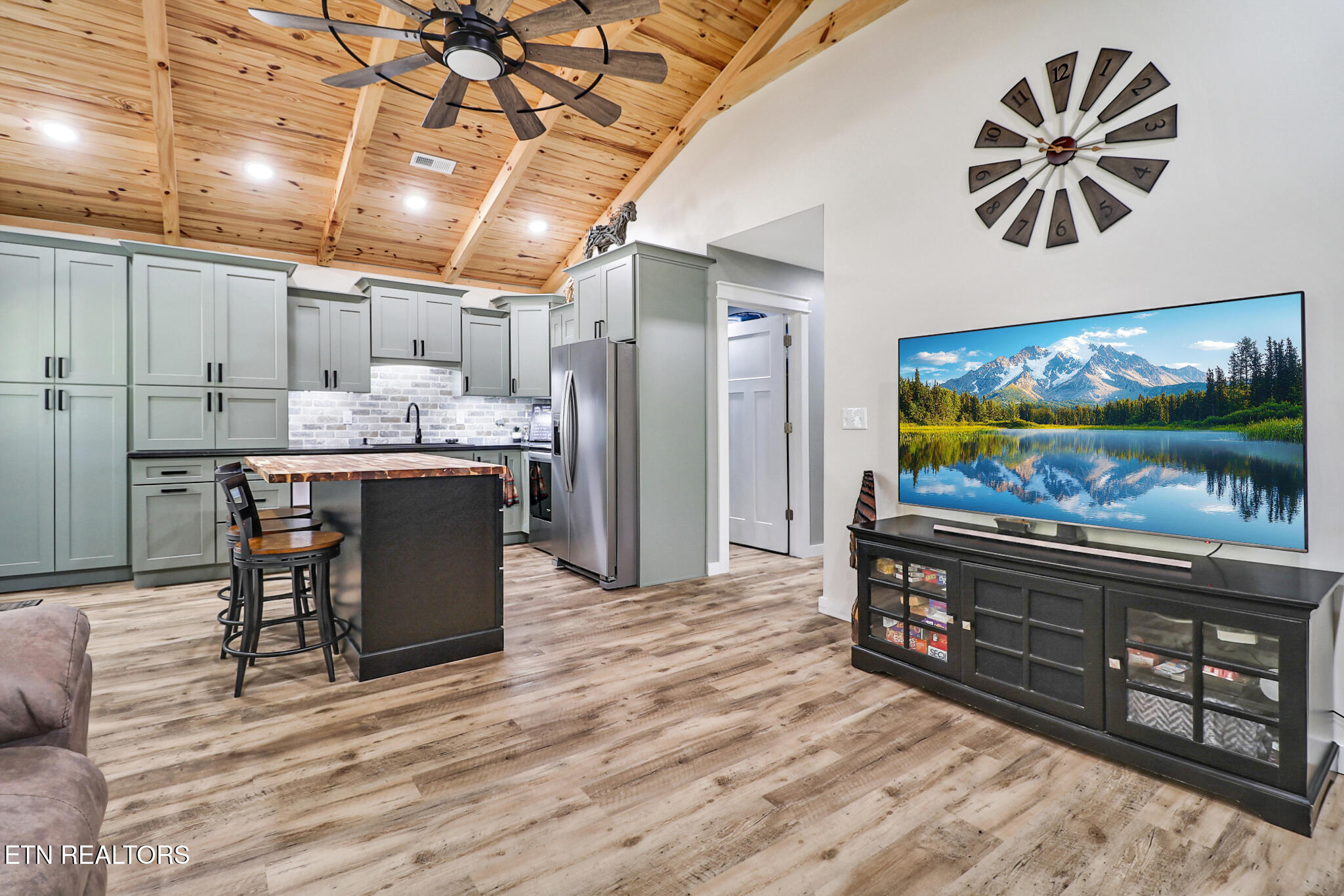 757 Rockview Road Jamestown TN 38556
