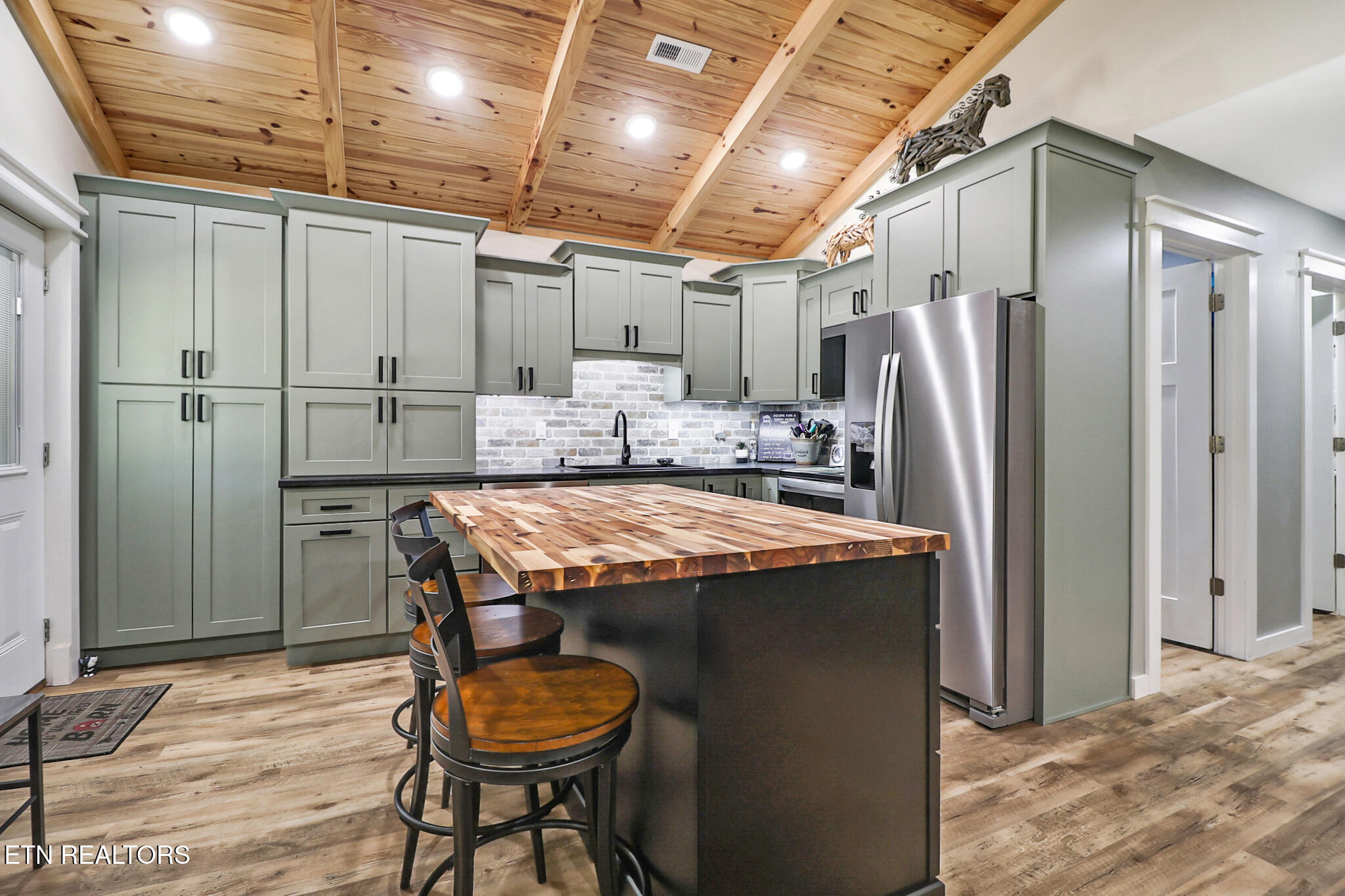 757 Rockview Road Jamestown TN 38556