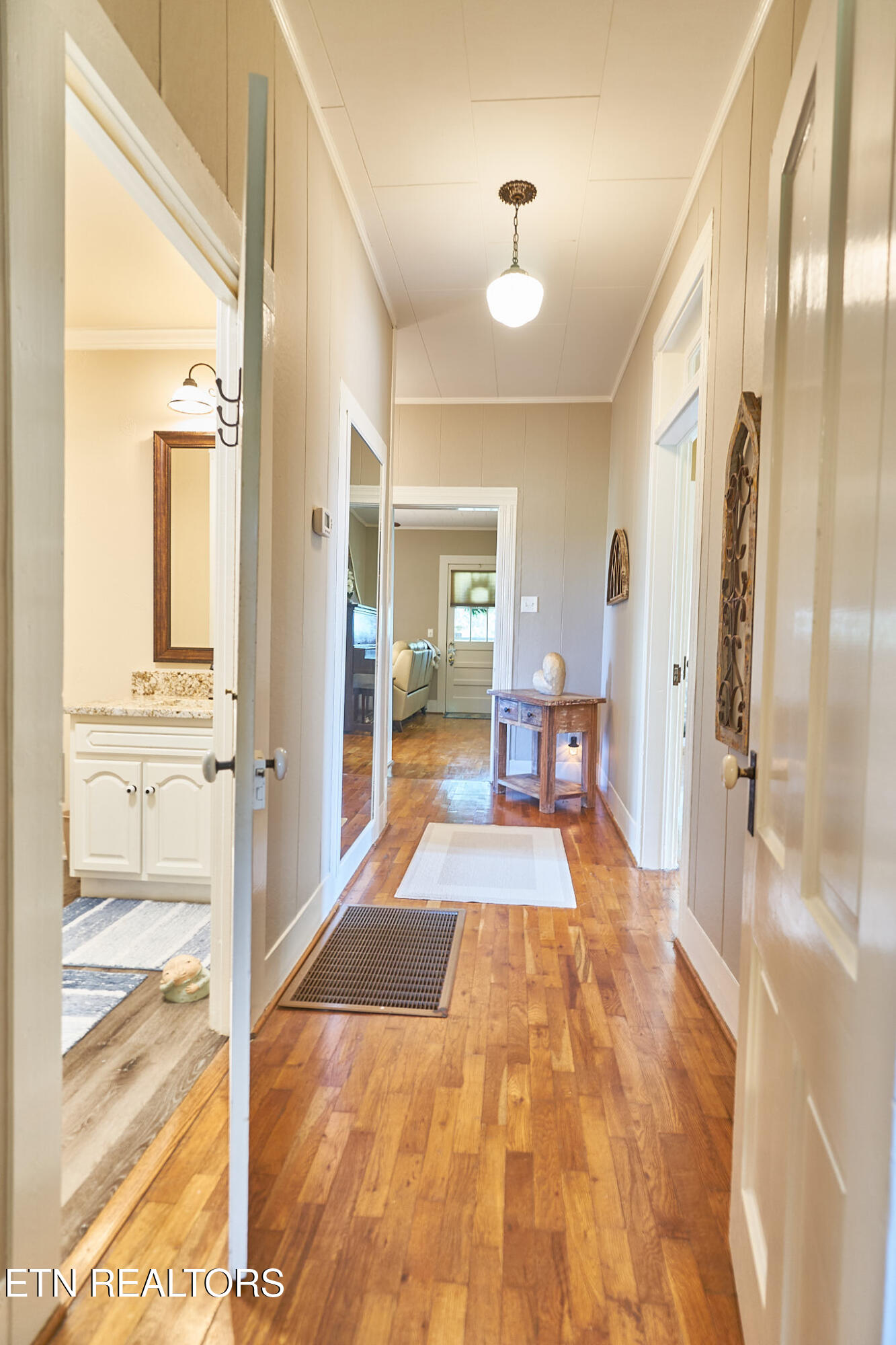 141 Pine Street Greenback TN 37742