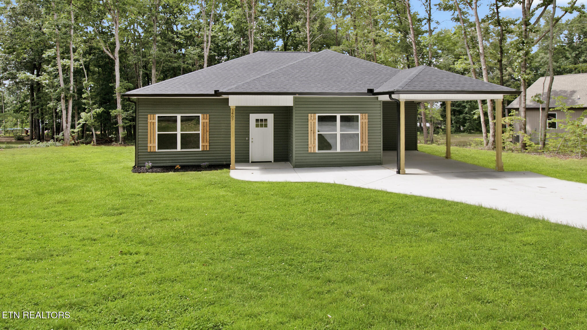 1407 Mountain View Road Benton TN 37307