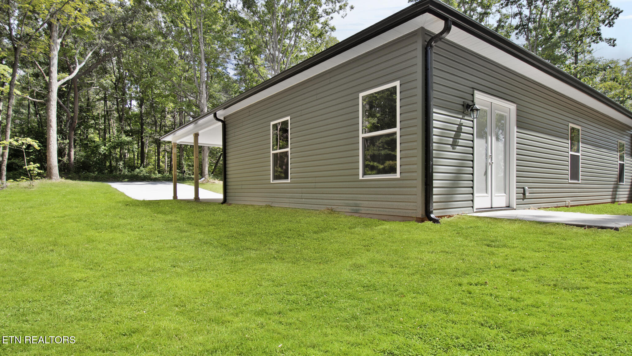1407 Mountain View Road Benton TN 37307