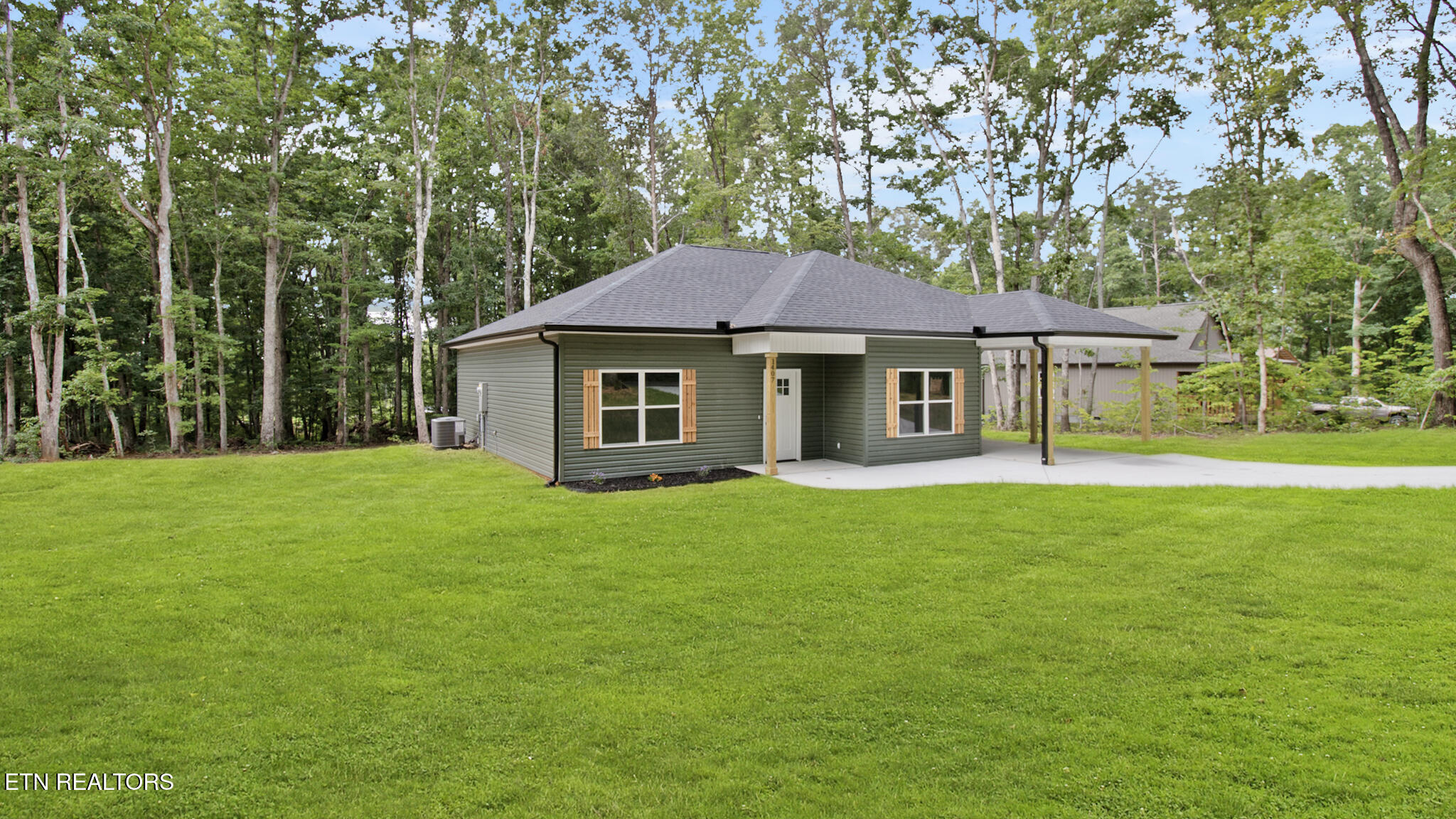 1407 Mountain View Road Benton TN 37307