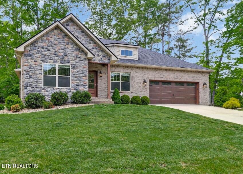 10 King John Lane Crossville TN 38558