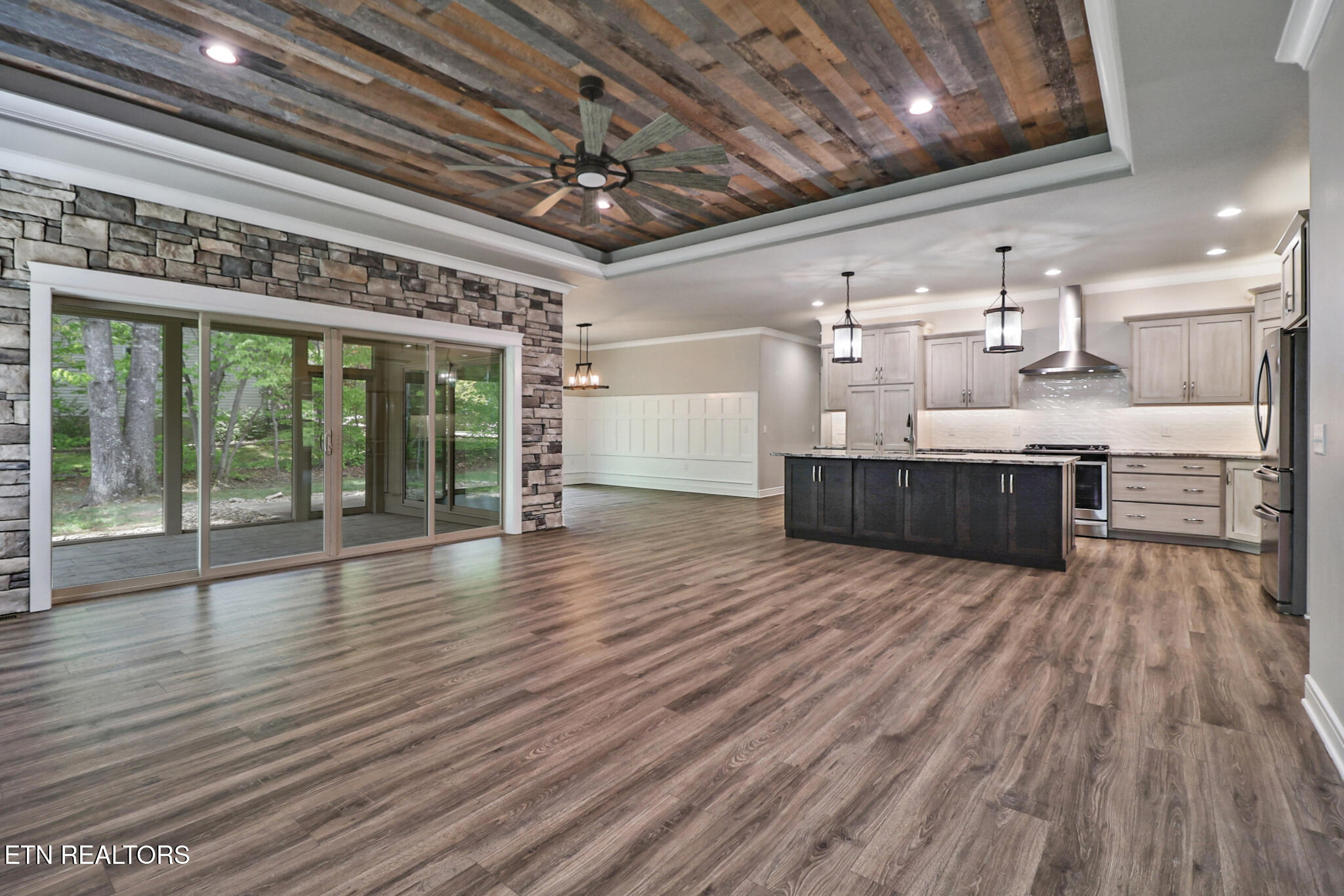10 King John Lane Crossville TN 38558