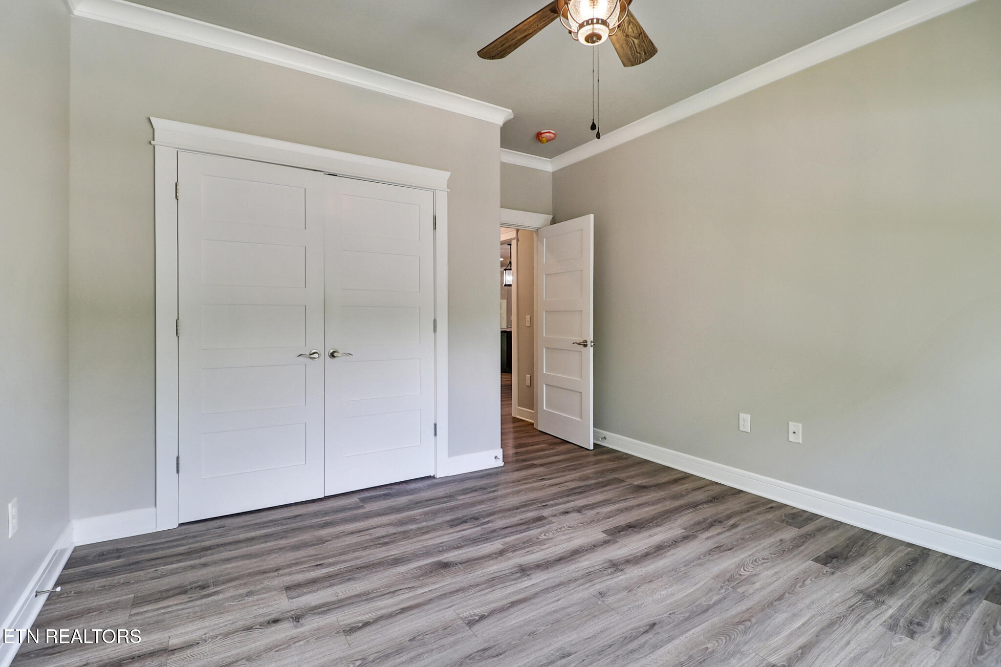 10 King John Lane Crossville TN 38558