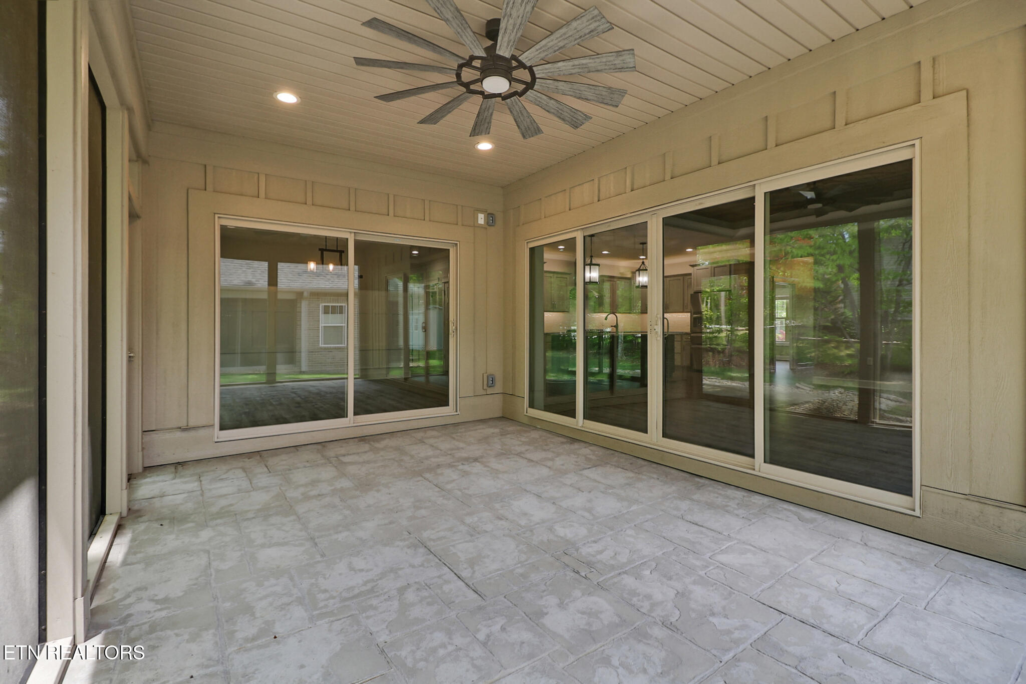 10 King John Lane Crossville TN 38558