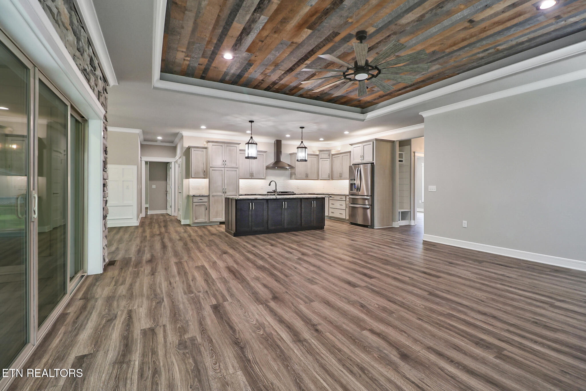 10 King John Lane Crossville TN 38558