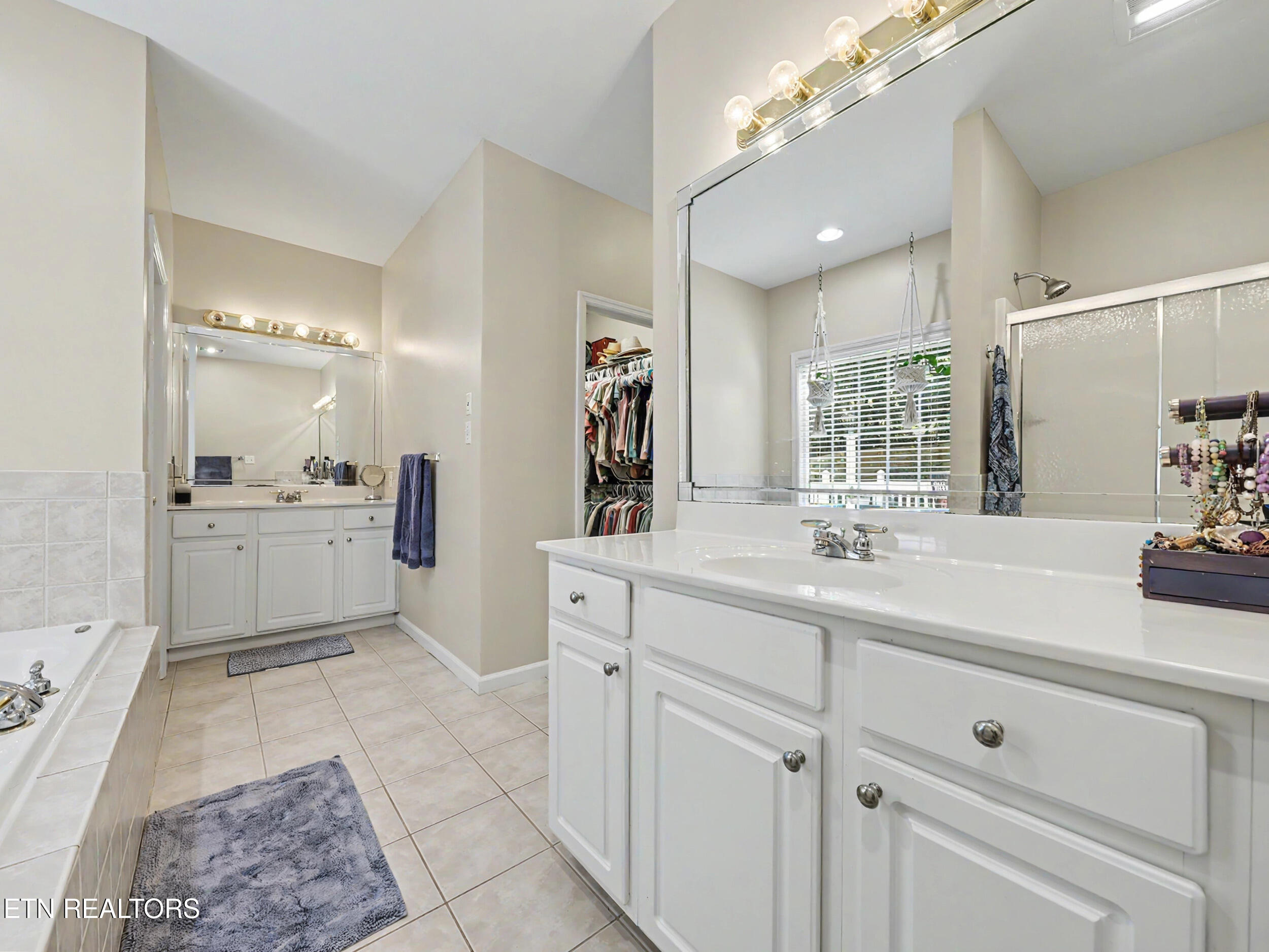 607 Valley Hill Lane Knoxville TN 37922