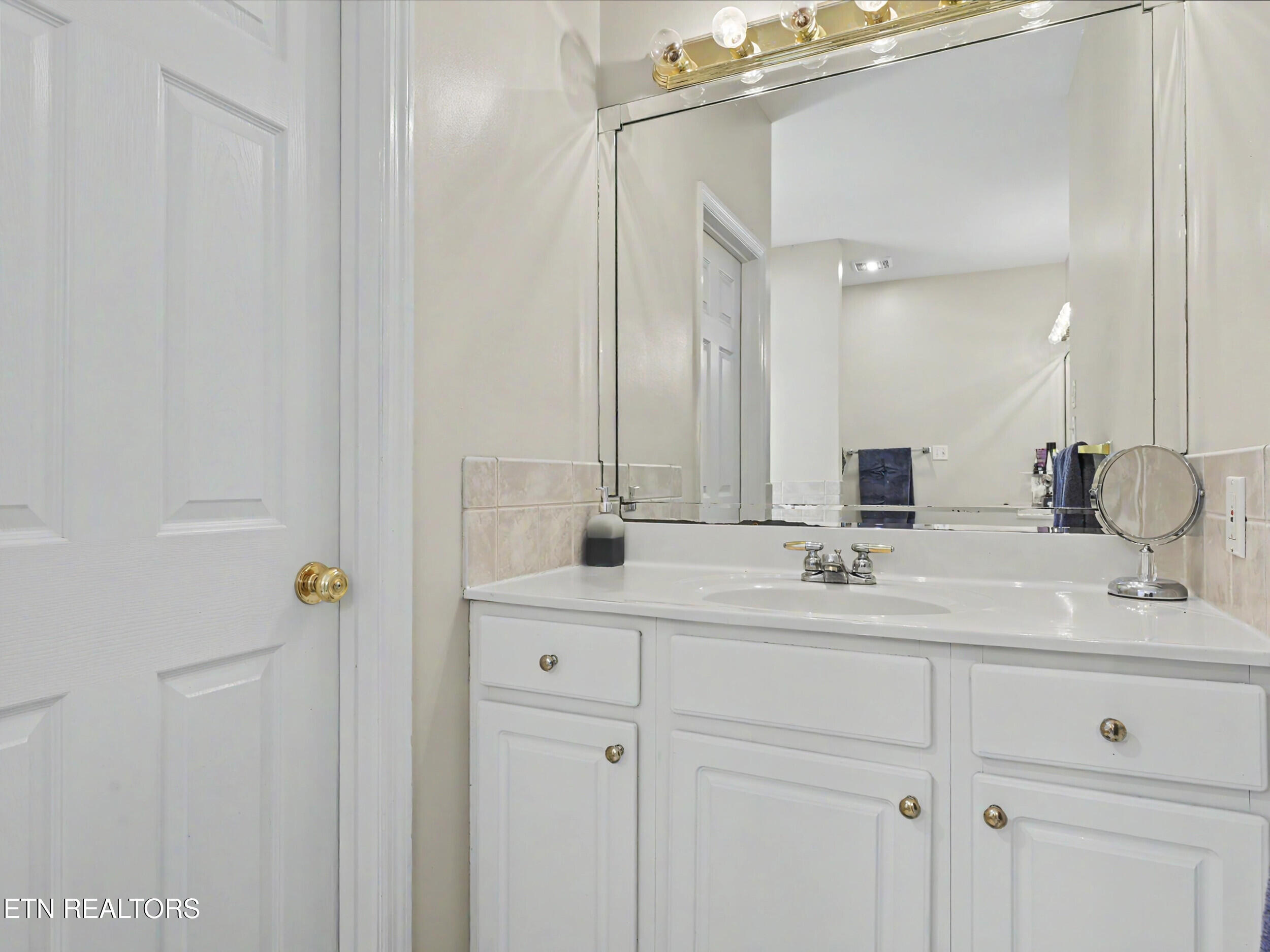 607 Valley Hill Lane Knoxville TN 37922
