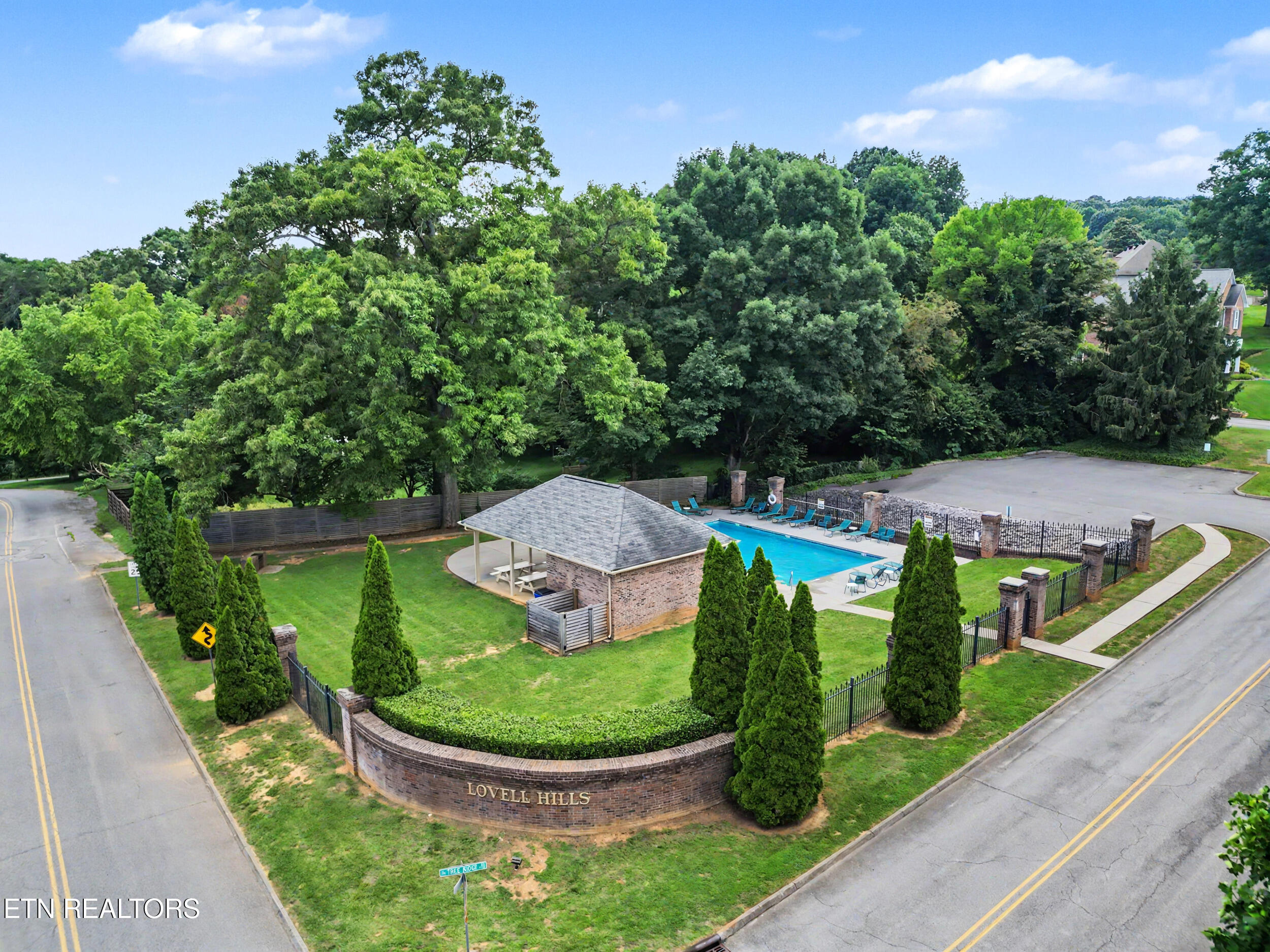 607 Valley Hill Lane Knoxville TN 37922