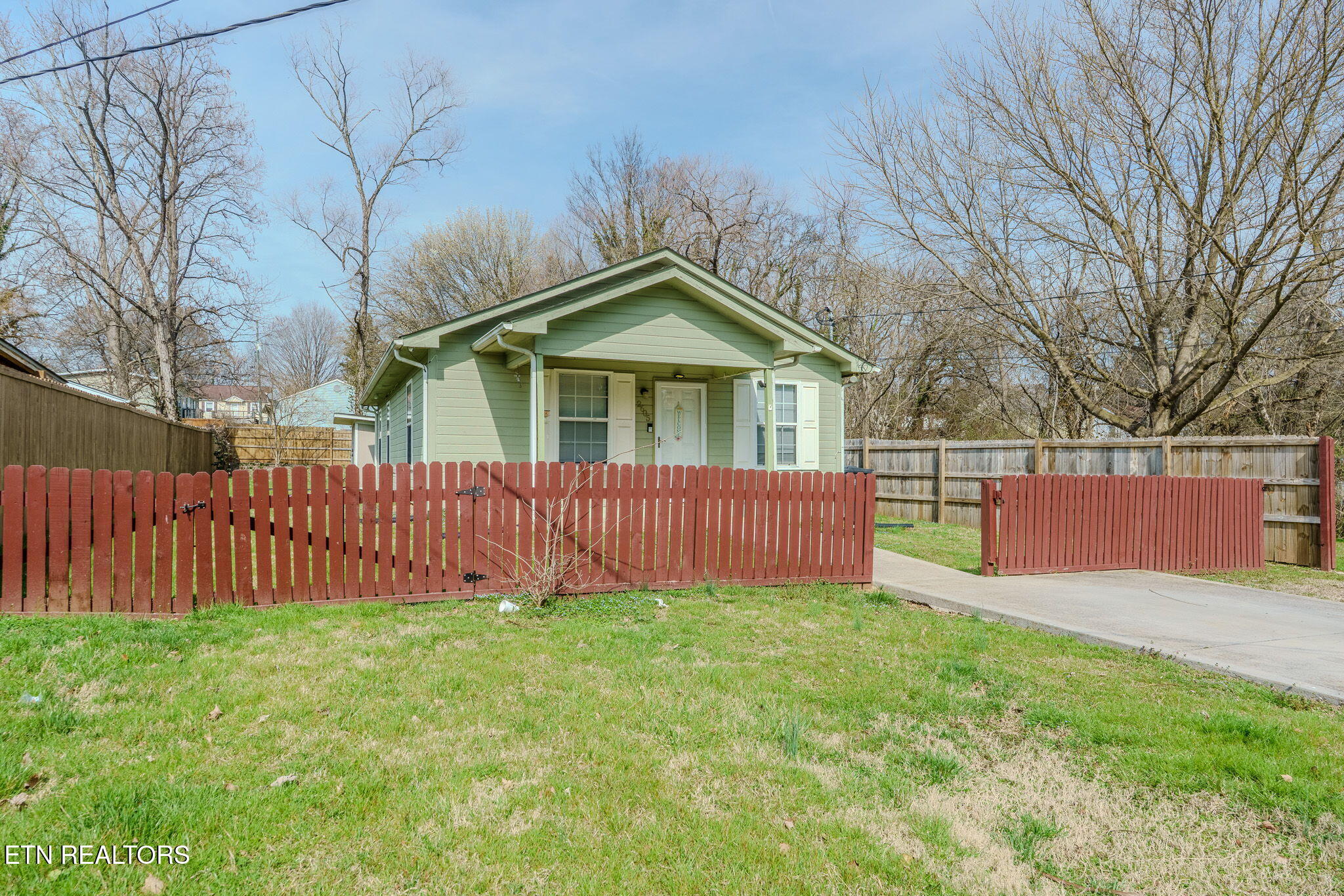 2605 Louise Avenue Knoxville TN 37914