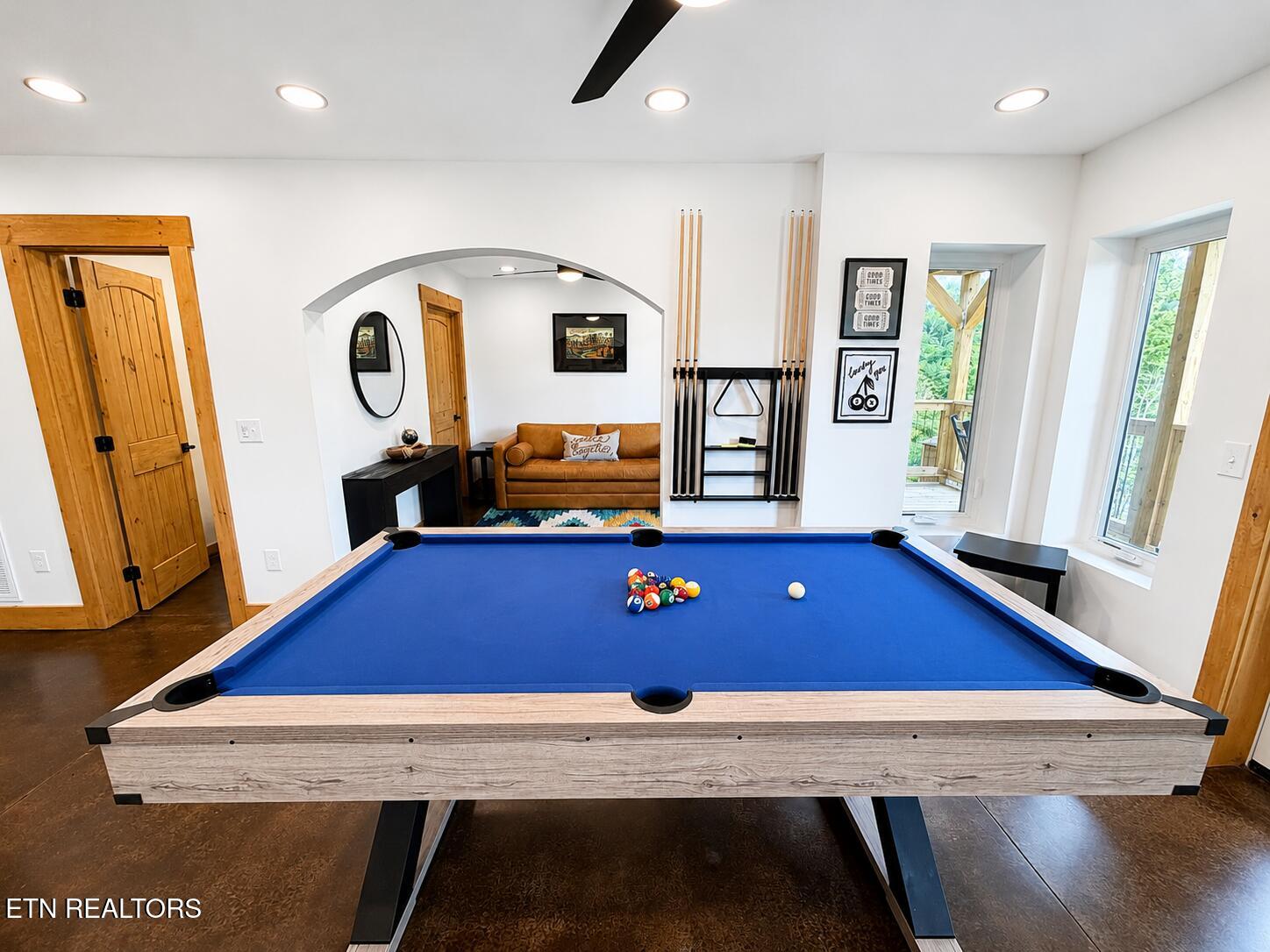 2323 Headrick Lead Sevierville TN 37862