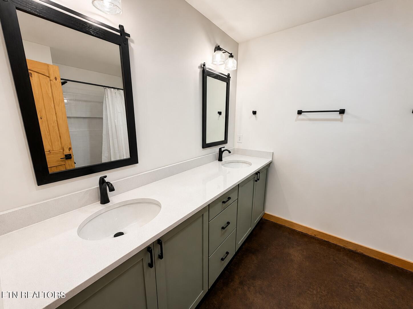 2323 Headrick Lead Sevierville TN 37862