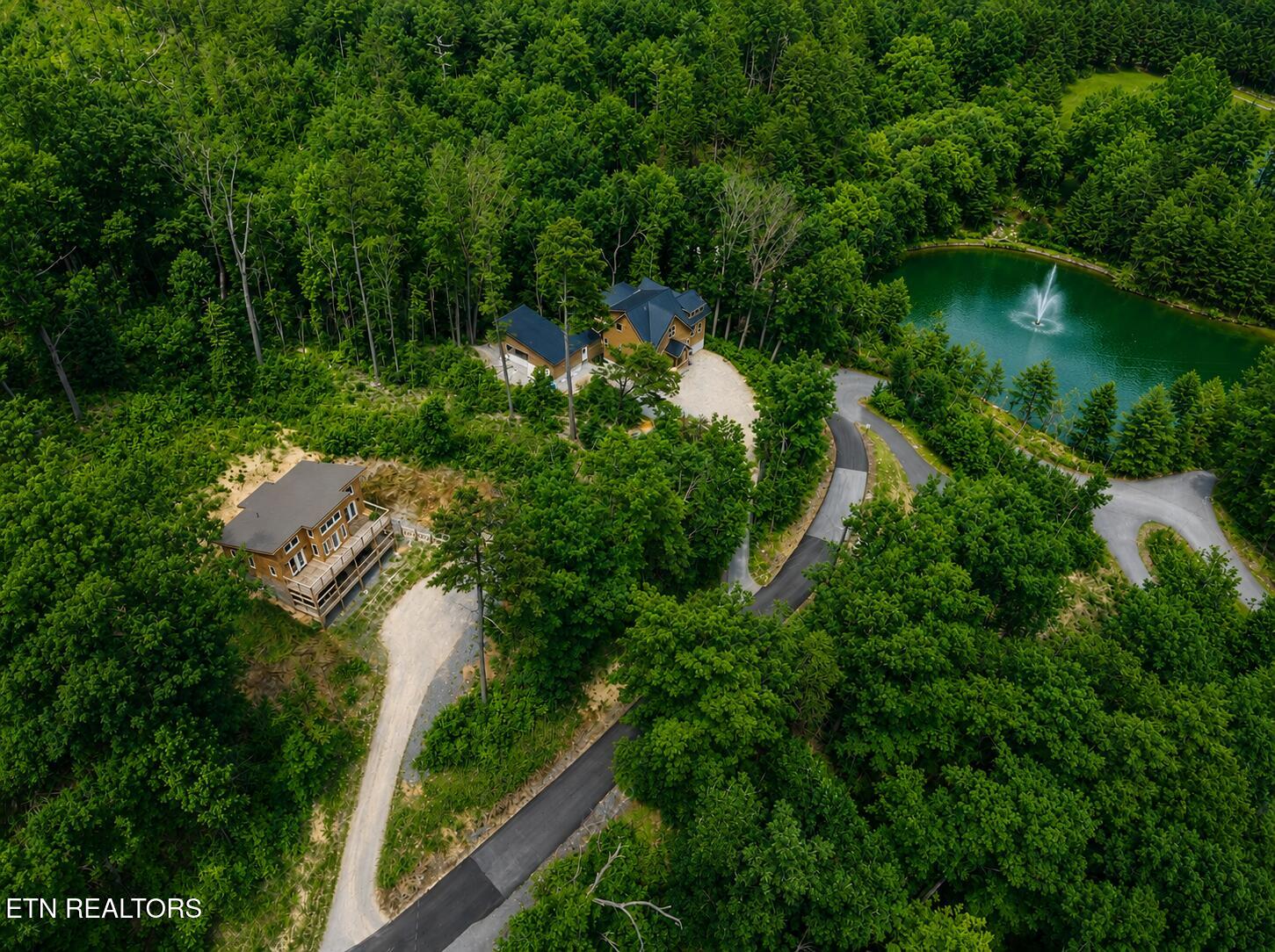 2323 Headrick Lead Sevierville TN 37862