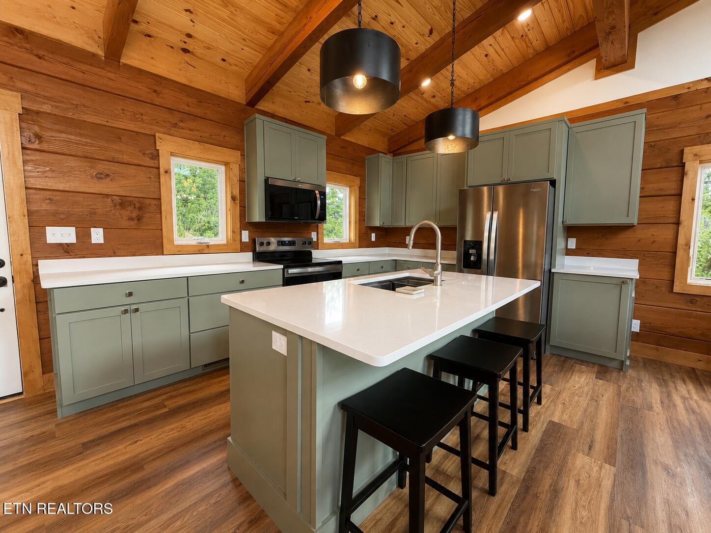 2323 Headrick Lead Sevierville TN 37862