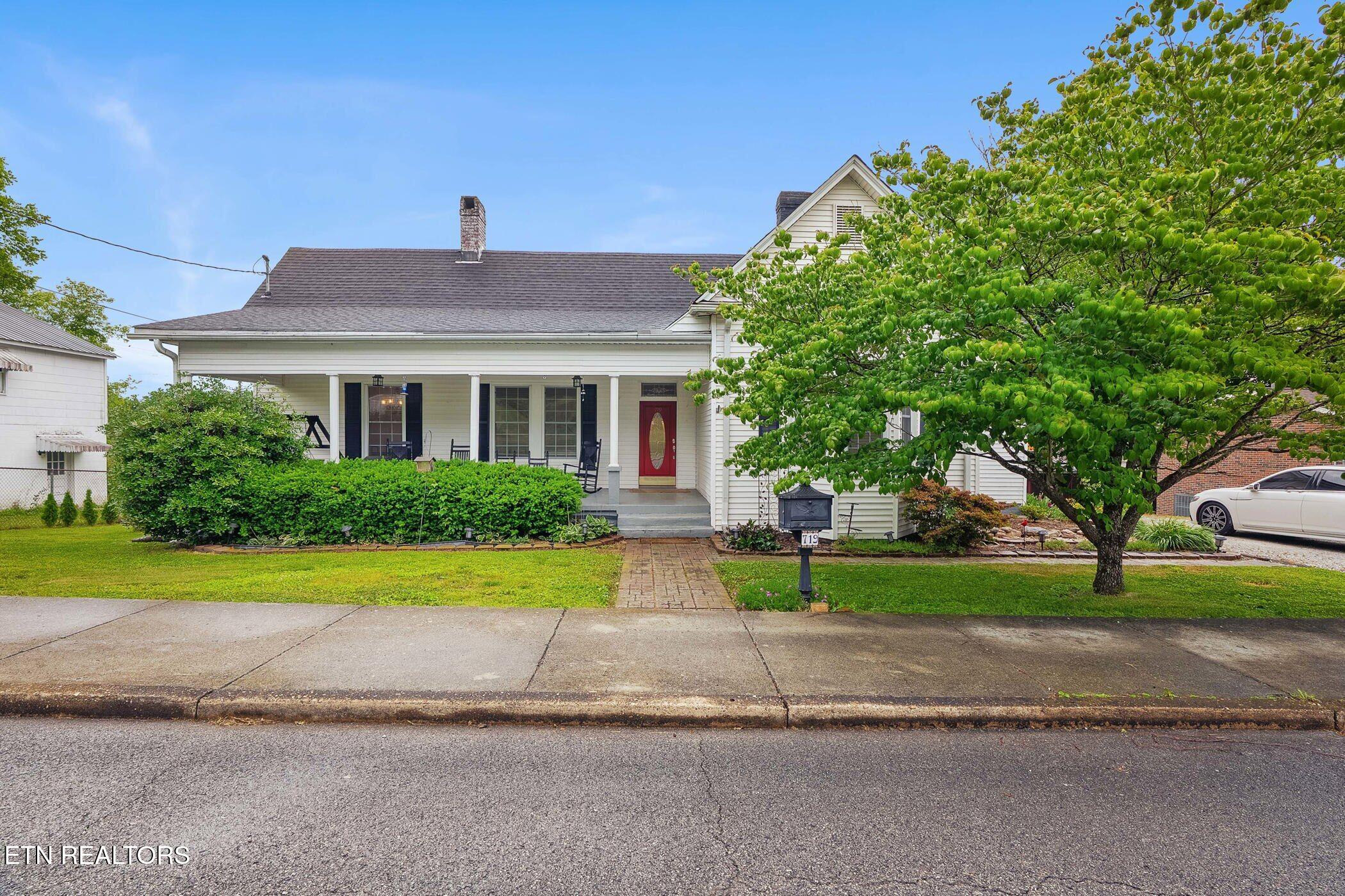 719 Medaris Street Clinton TN 37716