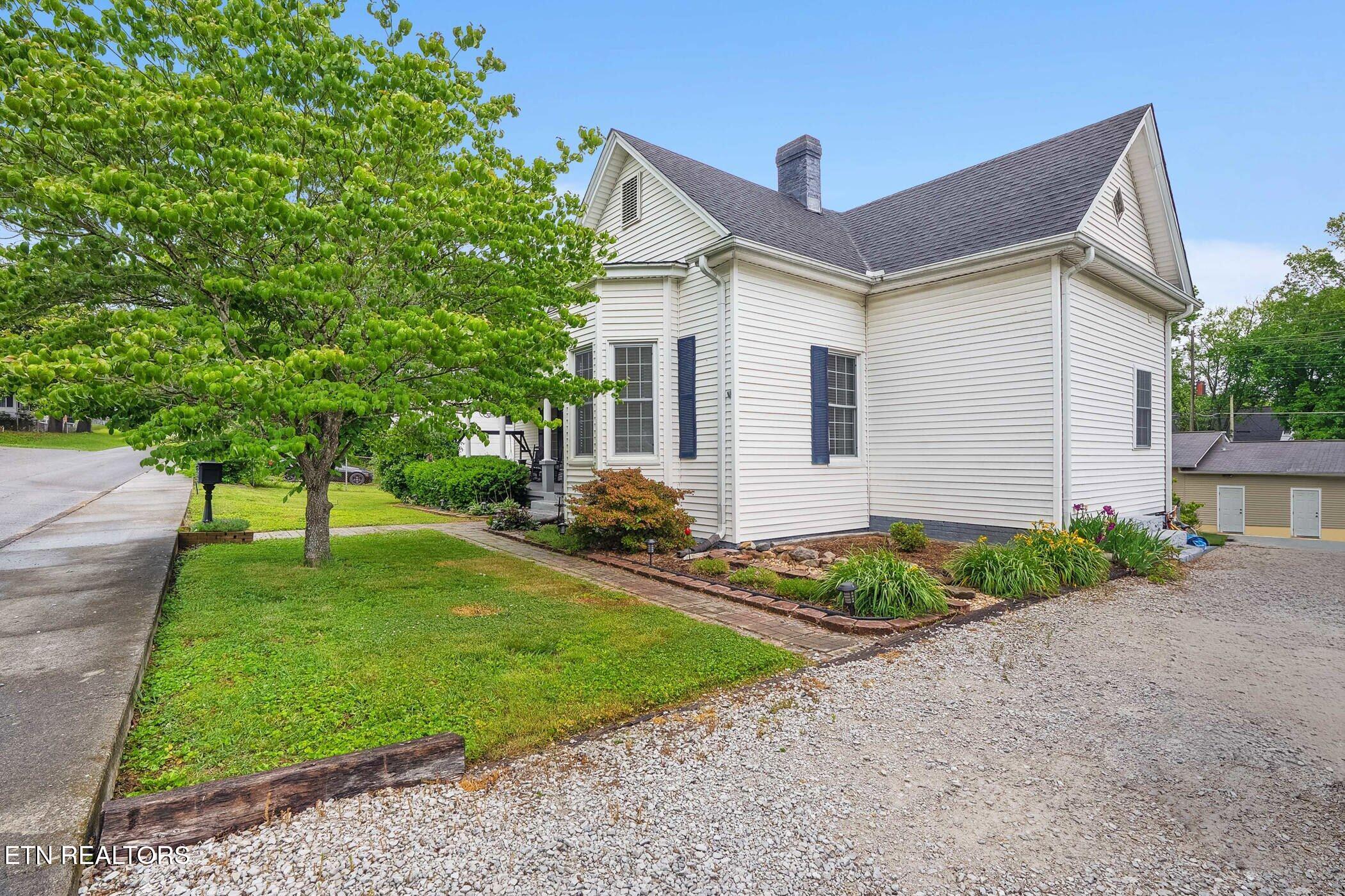 719 Medaris Street Clinton TN 37716