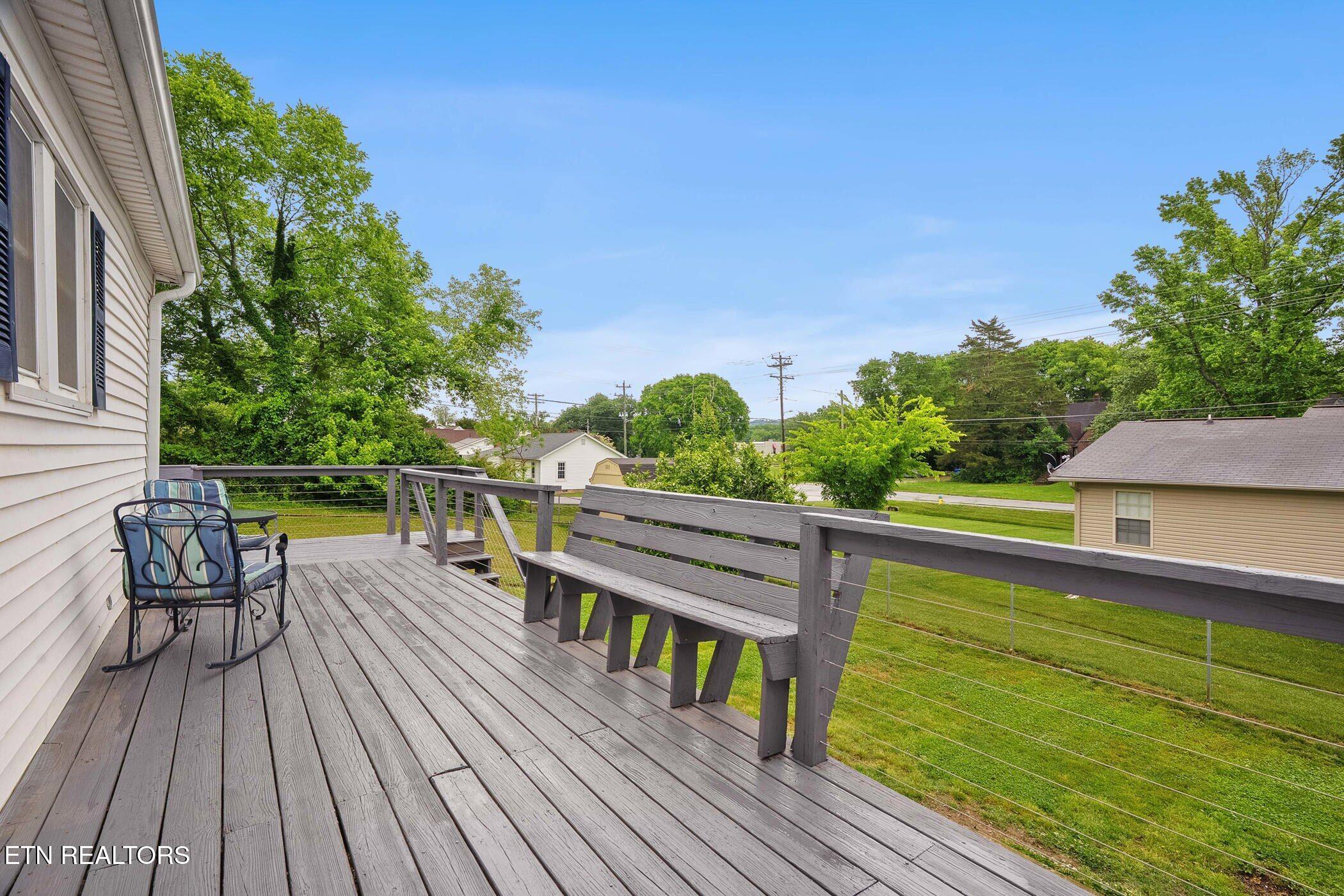 719 Medaris Street Clinton TN 37716