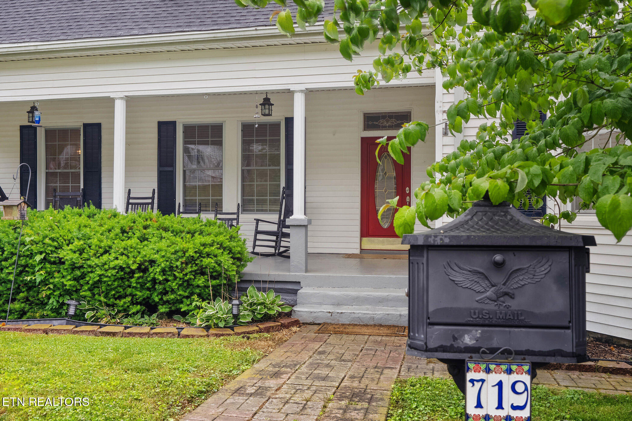 719 Medaris Street Clinton TN 37716