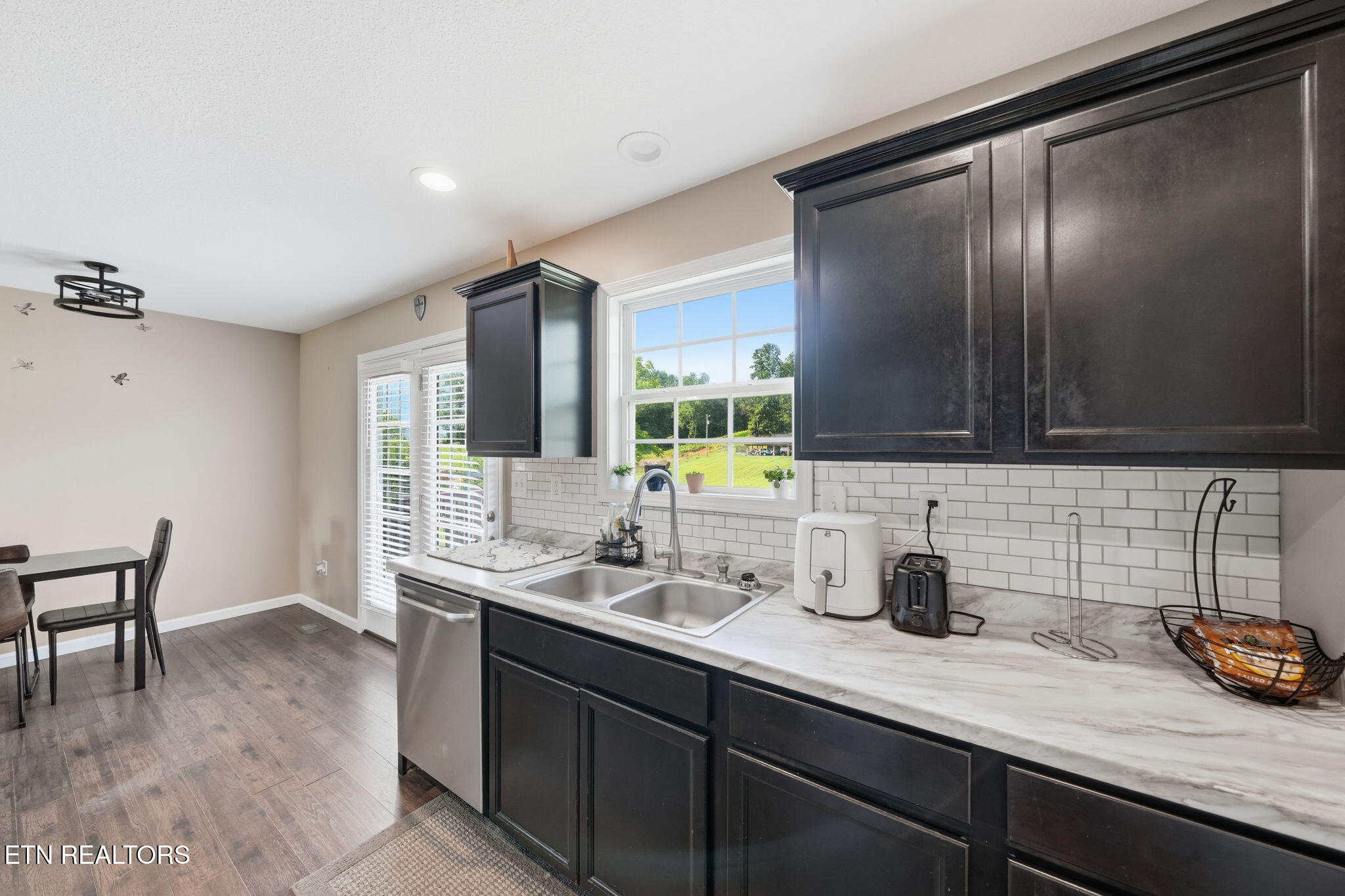 137 Raccoon Valley Road Maynardville TN 37807
