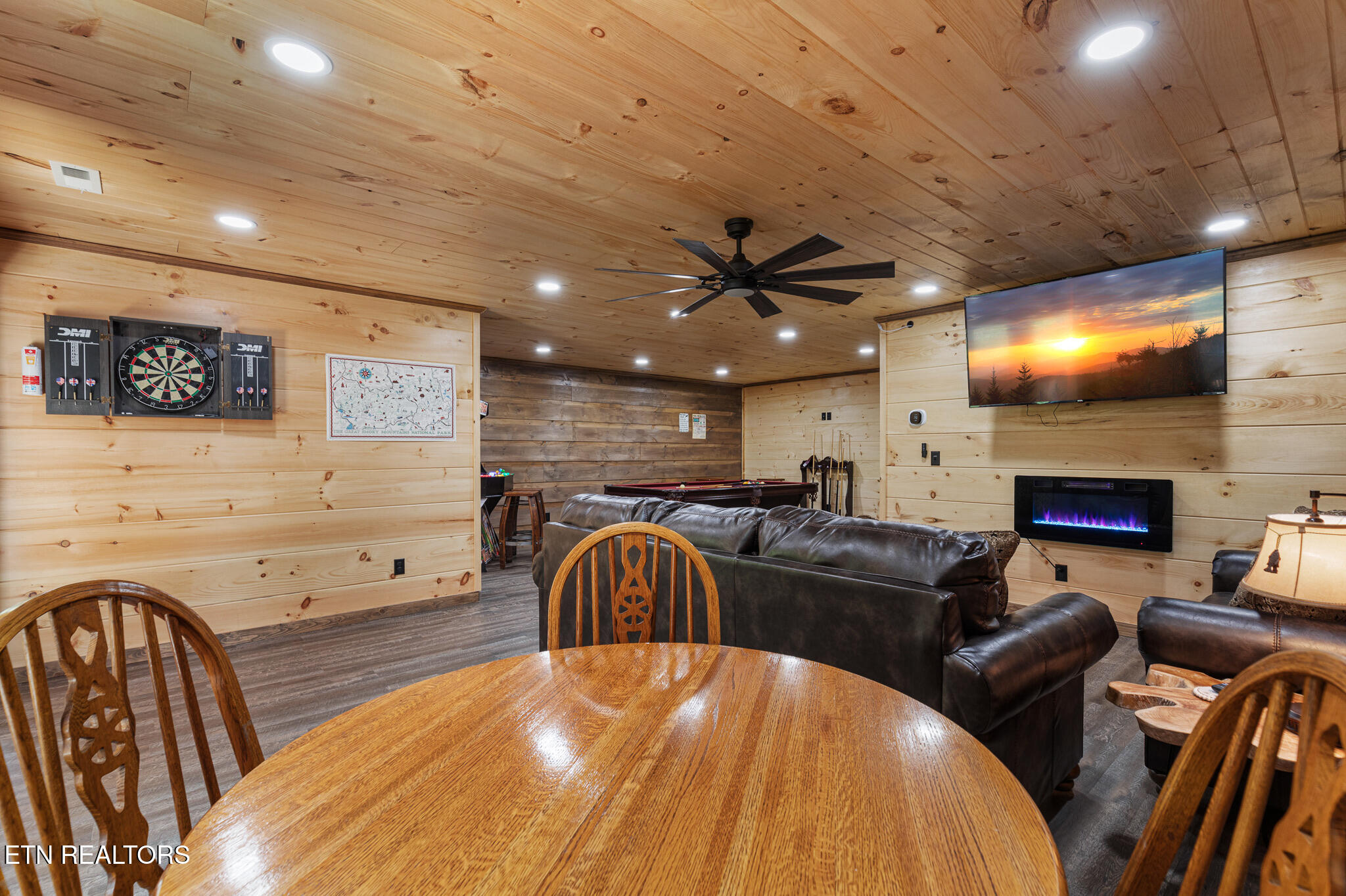 4385 Chamberlain Lane Sevierville TN 37862