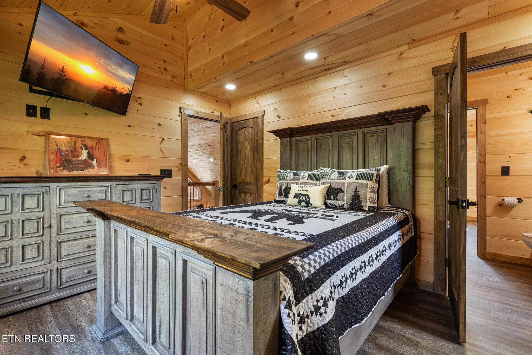 4385 Chamberlain Lane Sevierville TN 37862