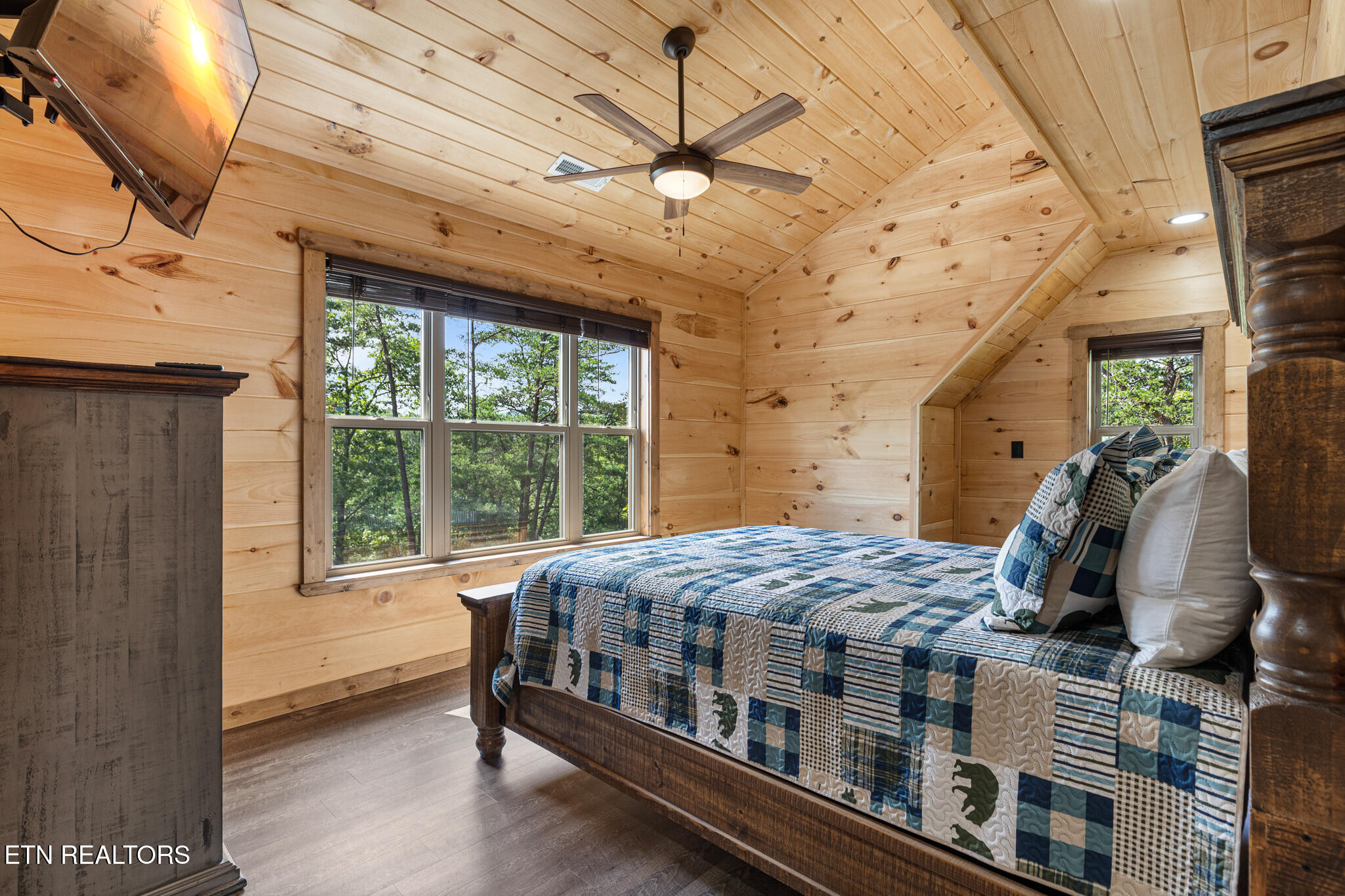 4385 Chamberlain Lane Sevierville TN 37862