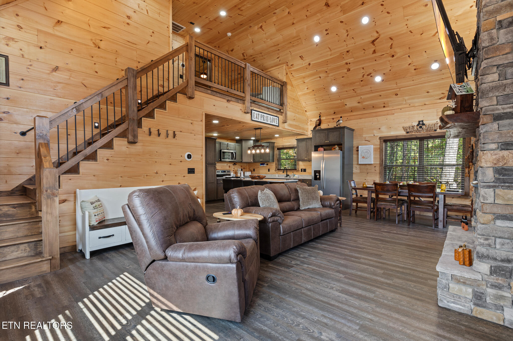 4385 Chamberlain Lane Sevierville TN 37862