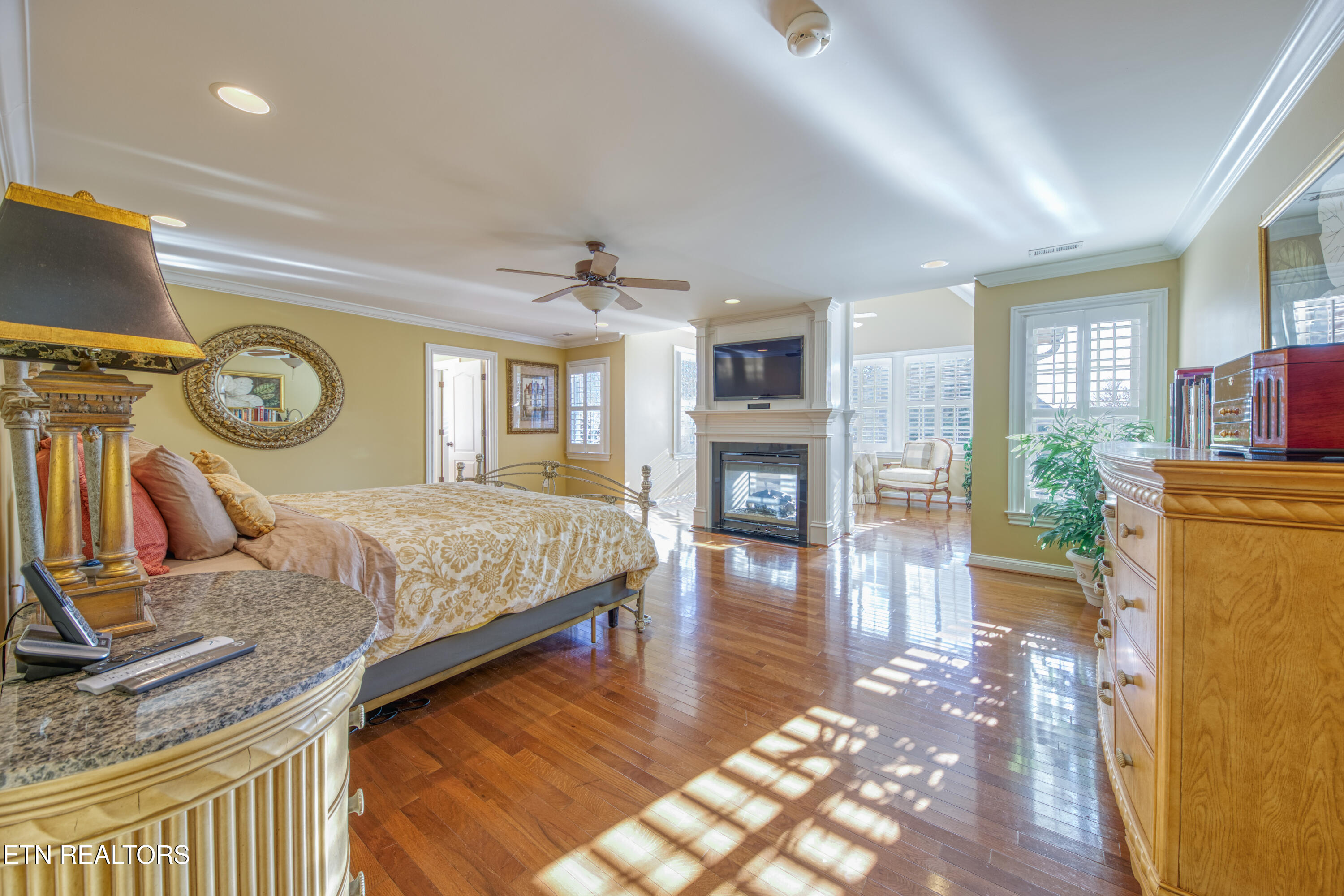 1837 Regents Park Road Knoxville TN 37922