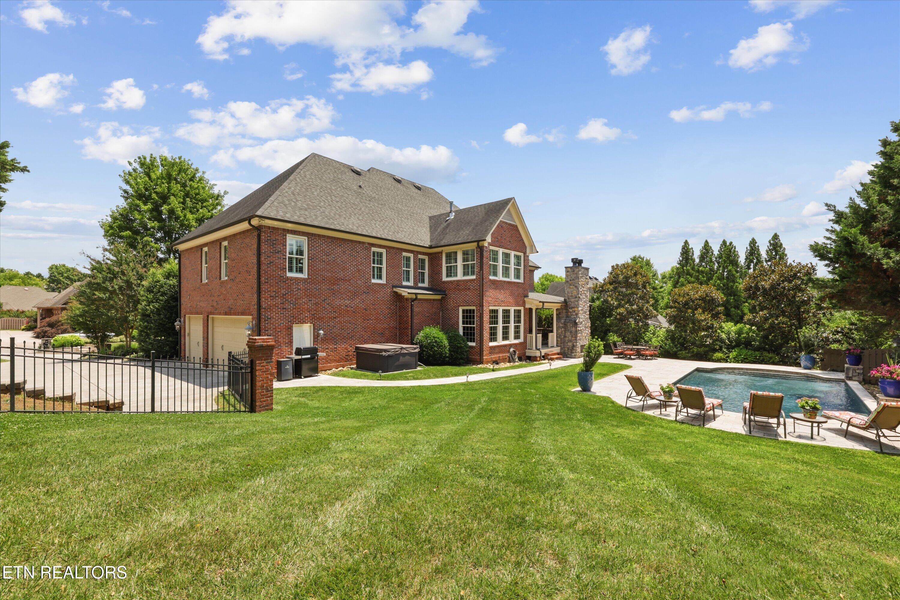 1837 Regents Park Road Knoxville TN 37922