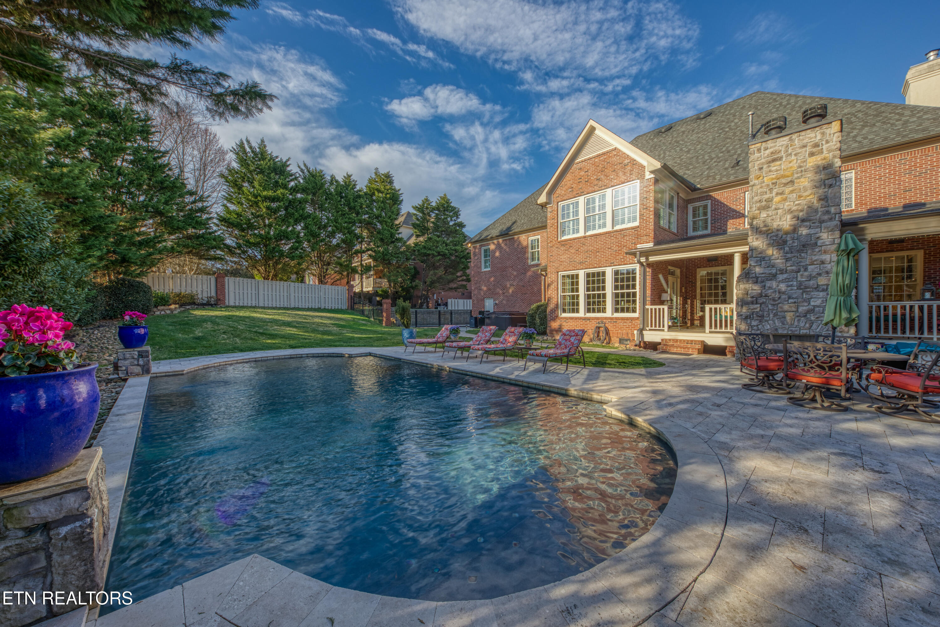 1837 Regents Park Road Knoxville TN 37922
