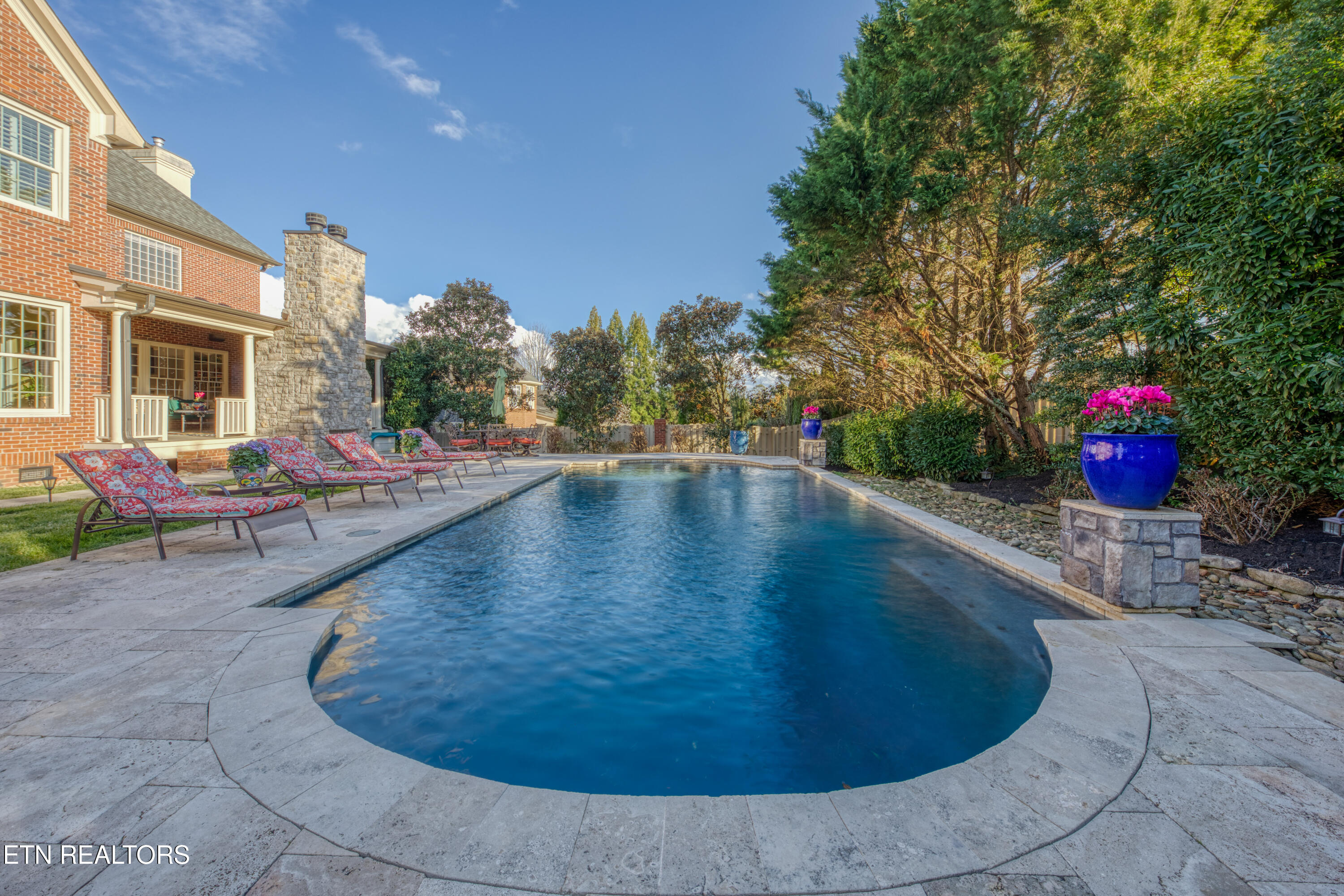 1837 Regents Park Road Knoxville TN 37922