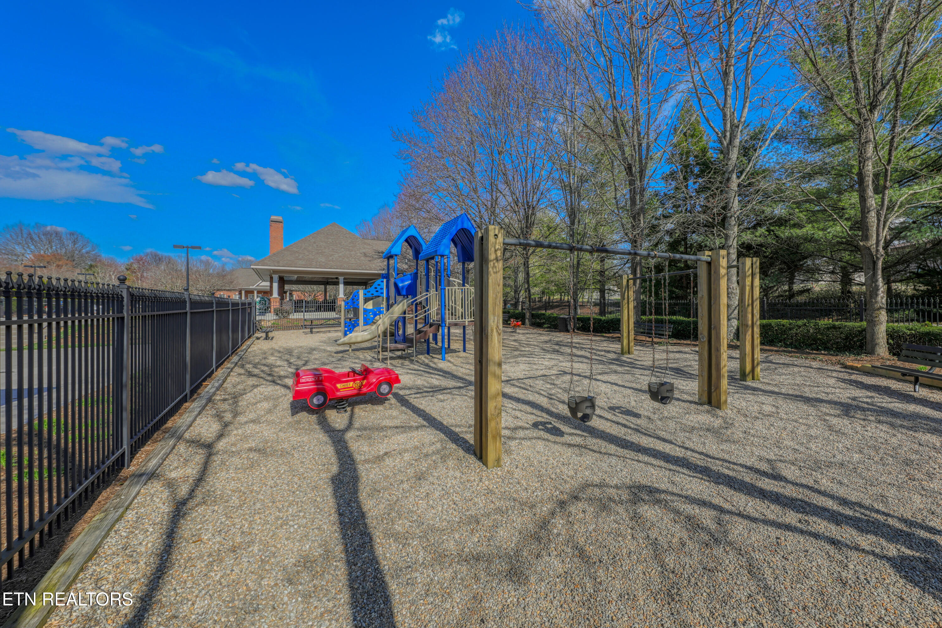 1837 Regents Park Road Knoxville TN 37922