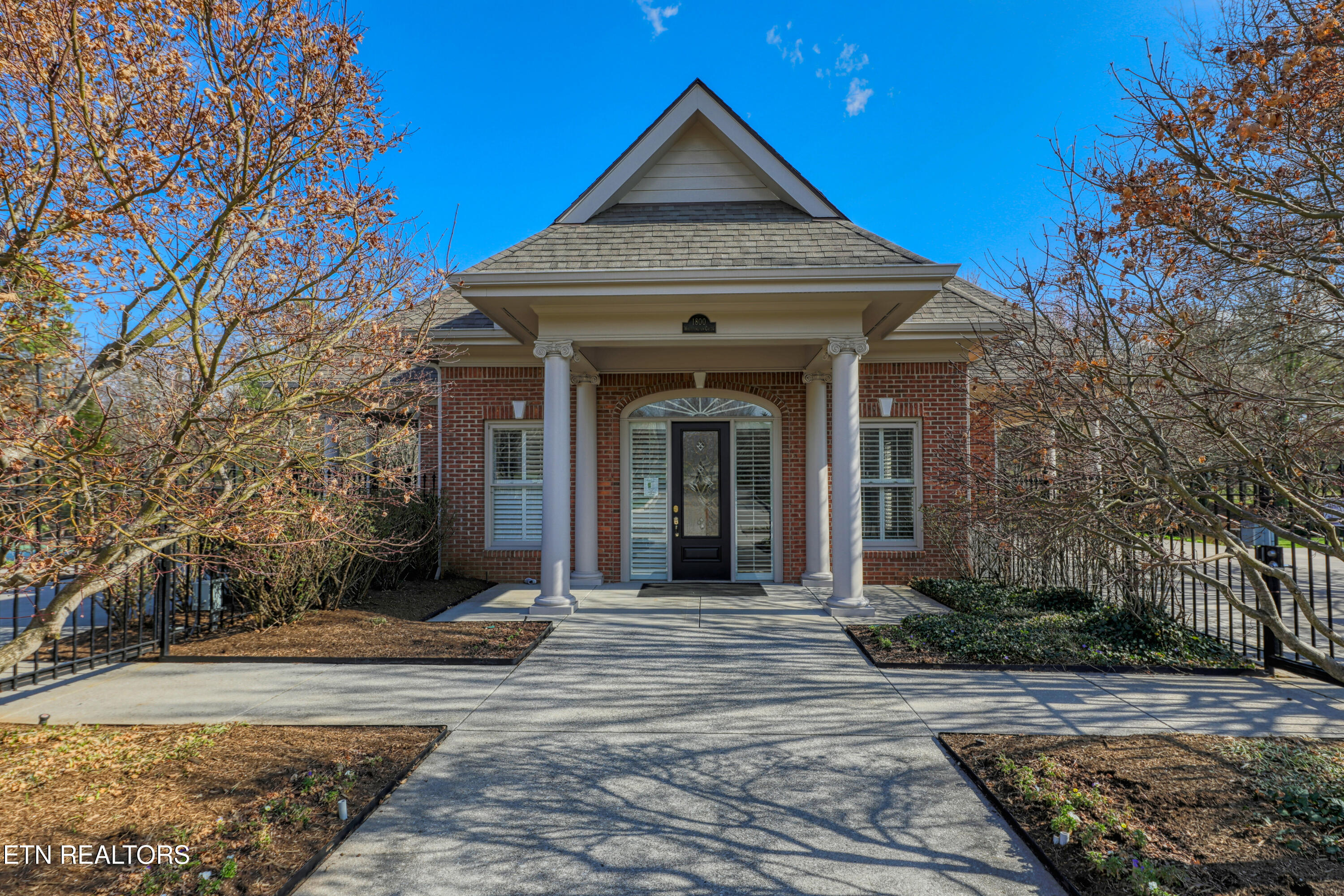 1837 Regents Park Road Knoxville TN 37922