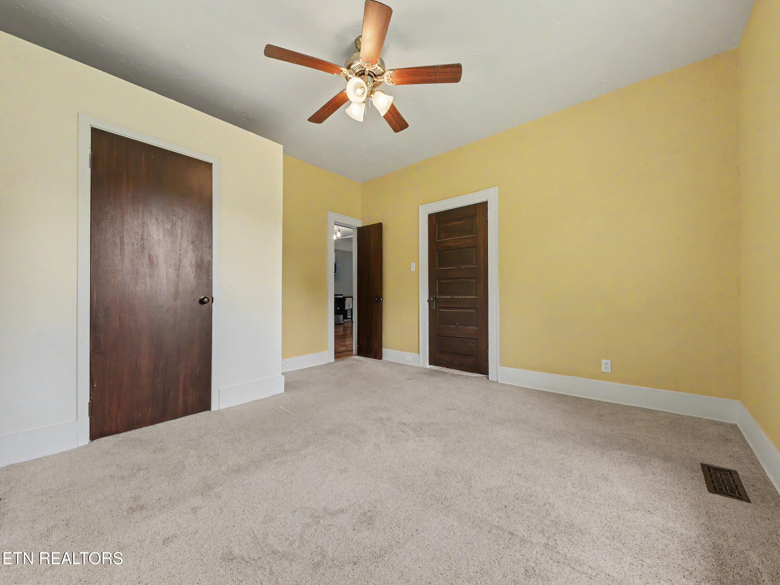 1127 Rider Avenue Knoxville TN 37917