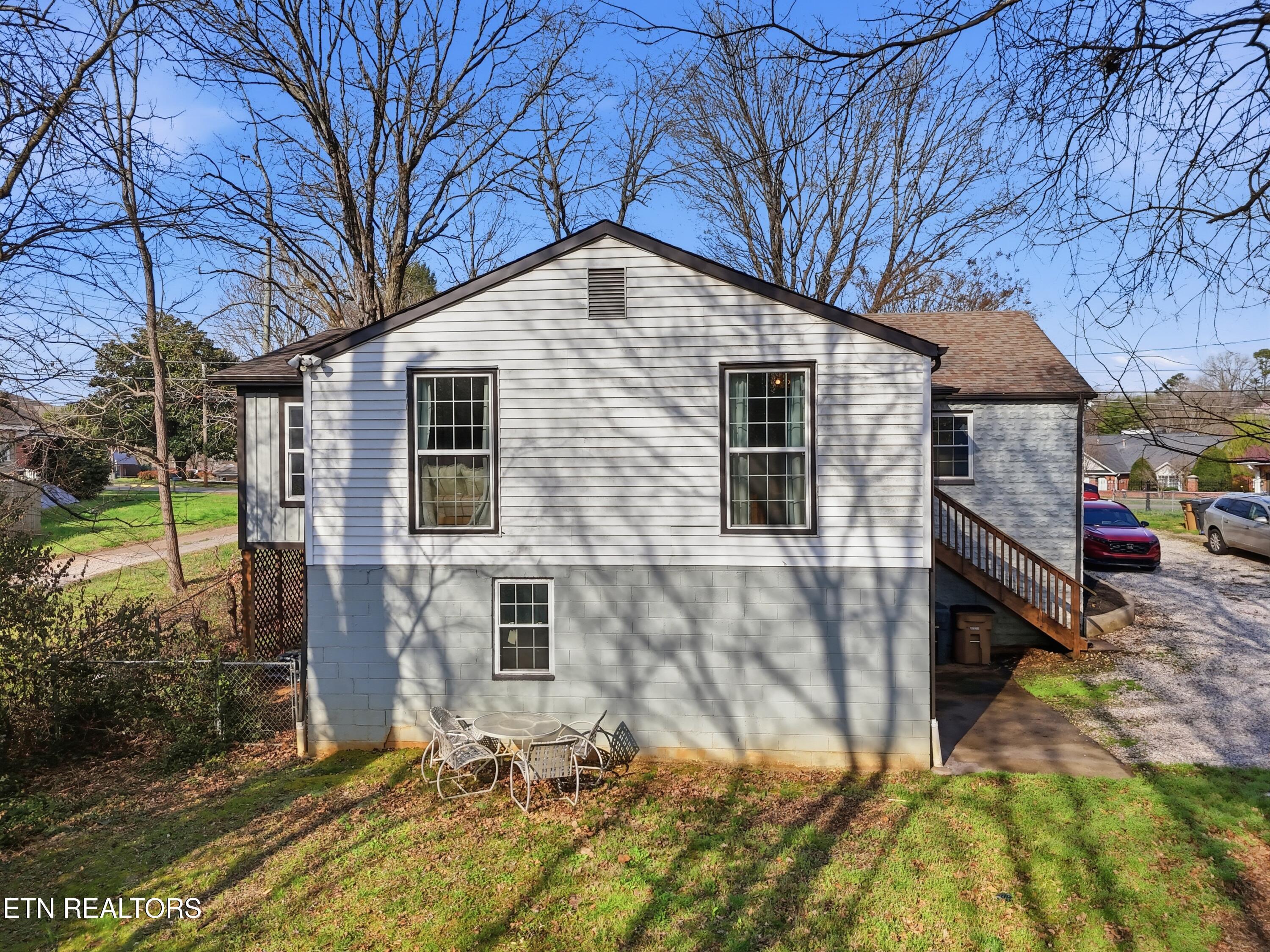 4304 Woodlawn Pike Knoxville TN 37920