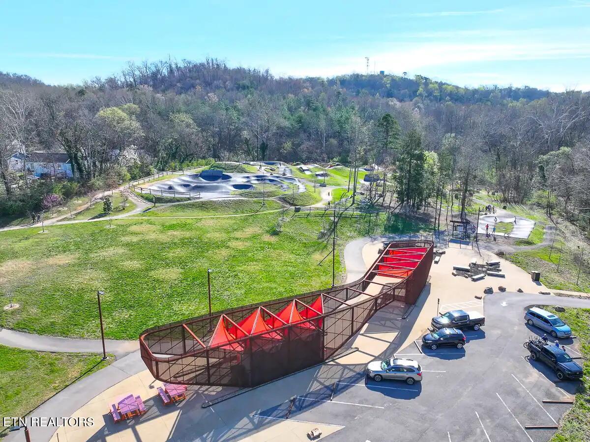4304 Woodlawn Pike Knoxville TN 37920