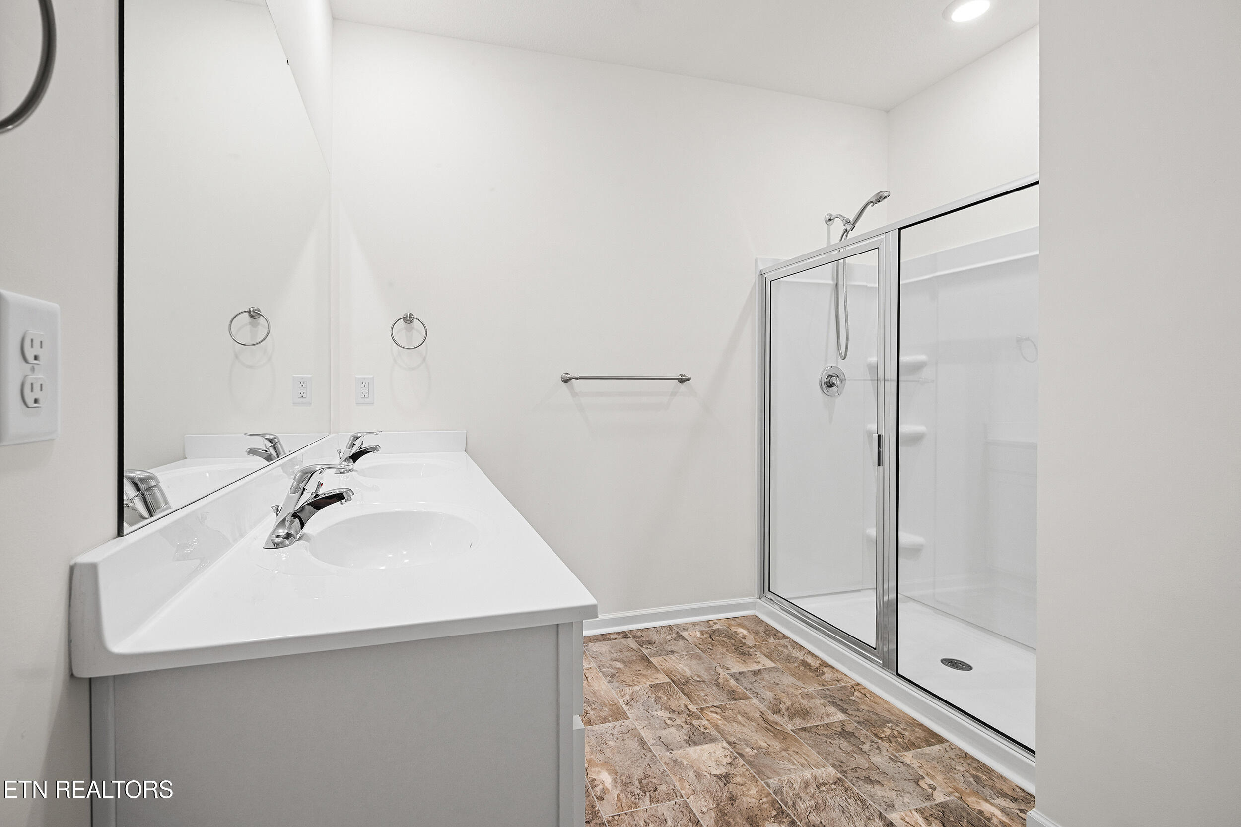 2329 Stream View Lane Morristown TN 37814