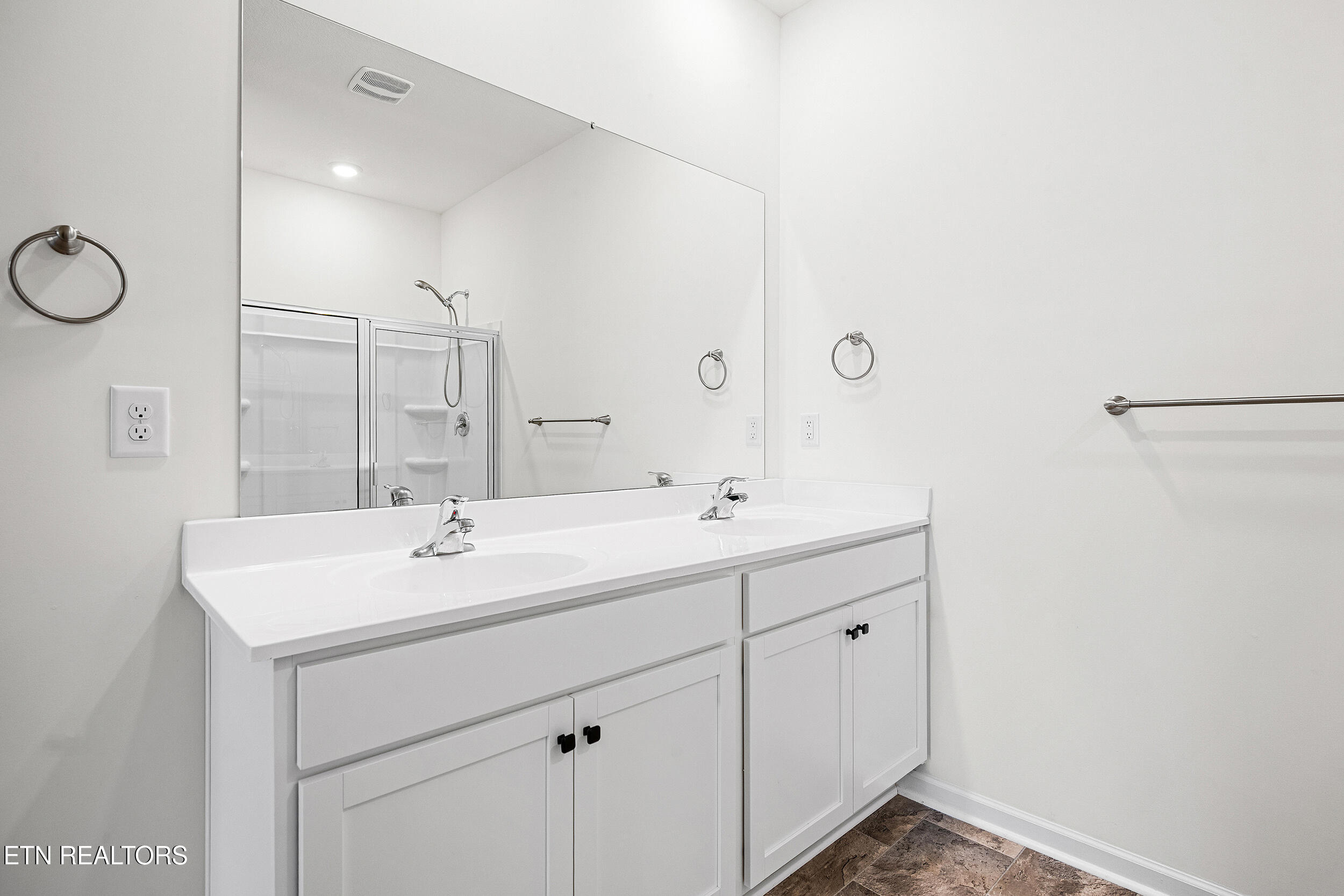 2329 Stream View Lane Morristown TN 37814