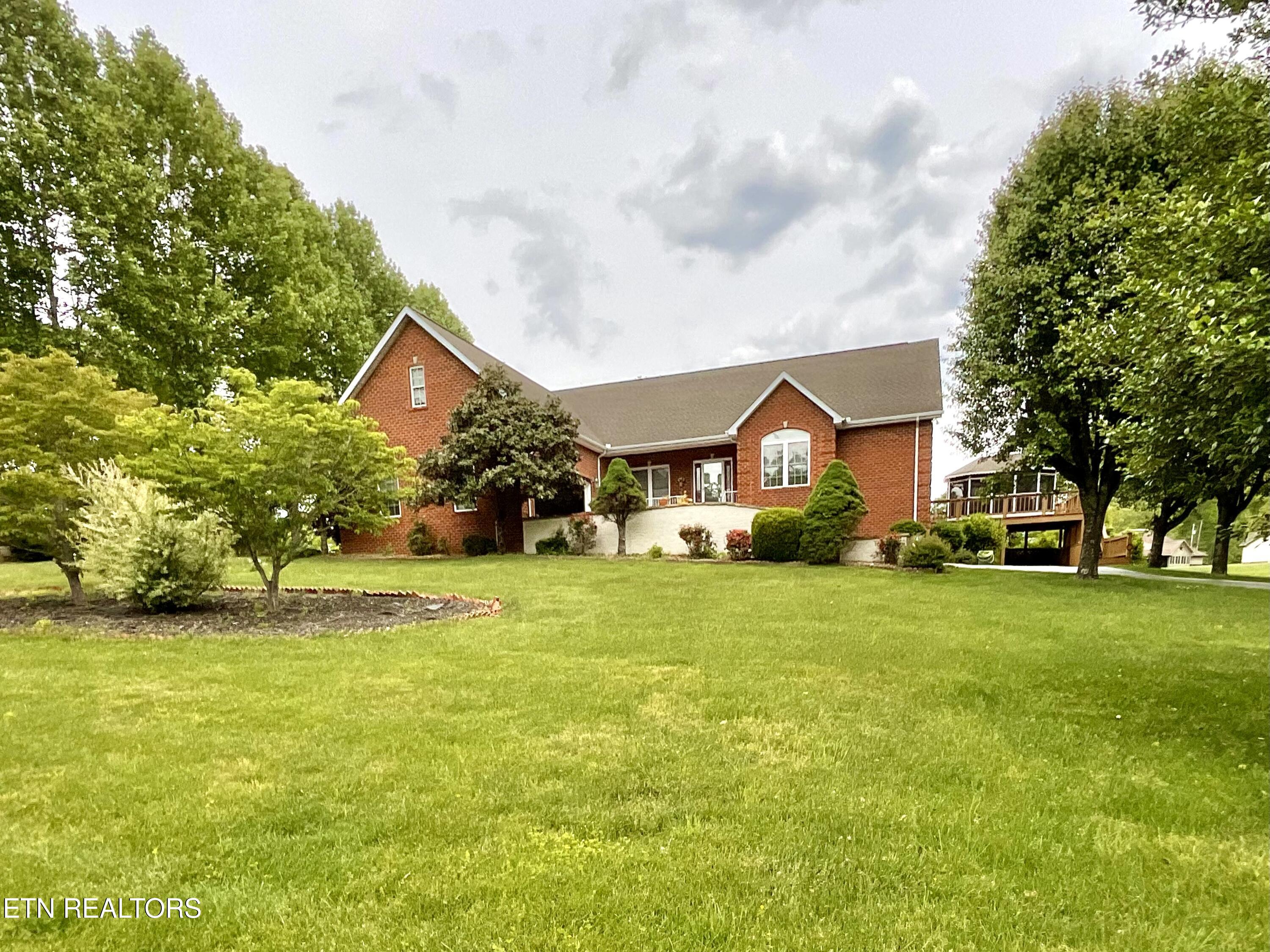 320 Iron Wood Circle Crossville TN 38571