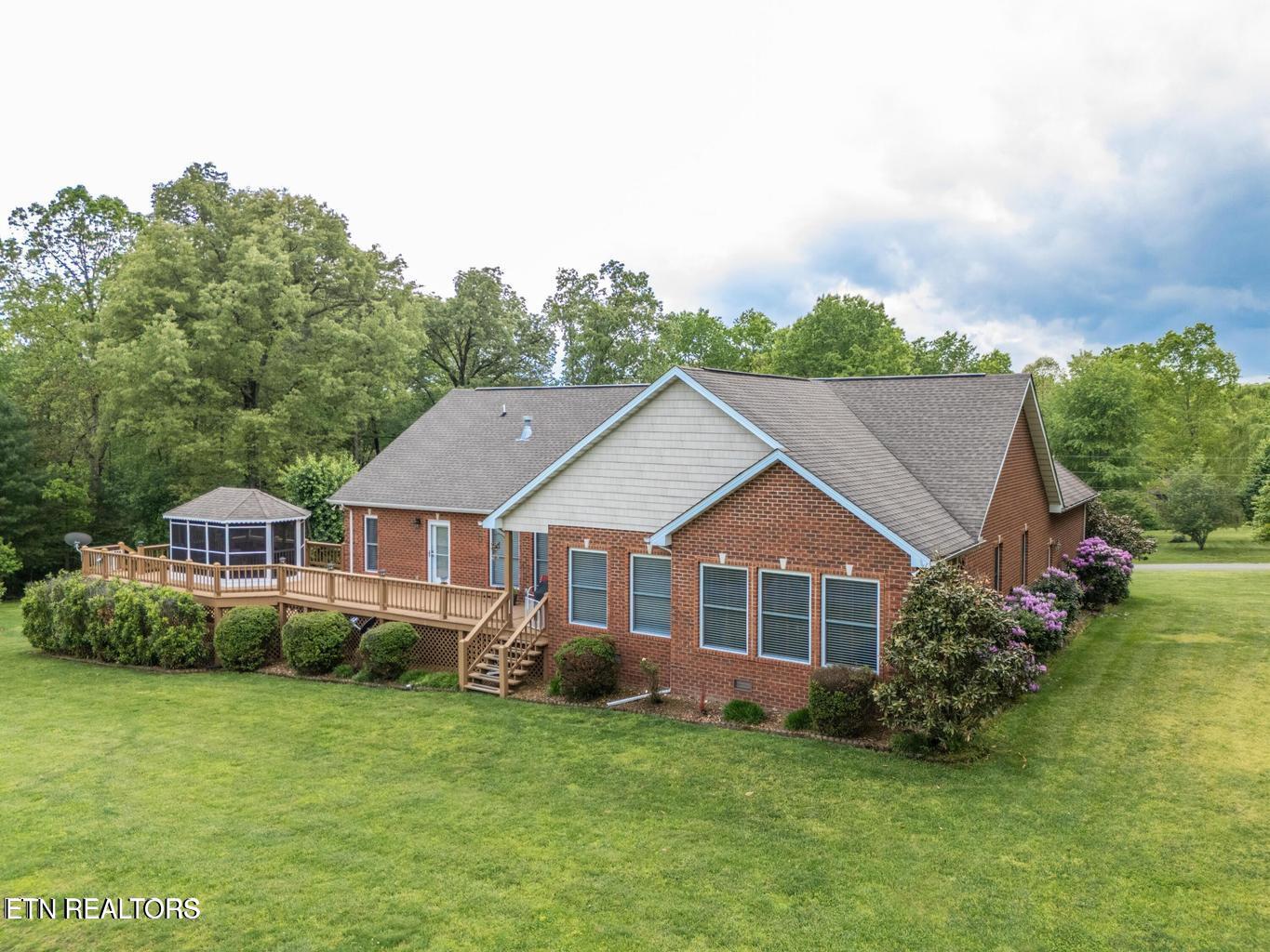 320 Iron Wood Circle Crossville TN 38571