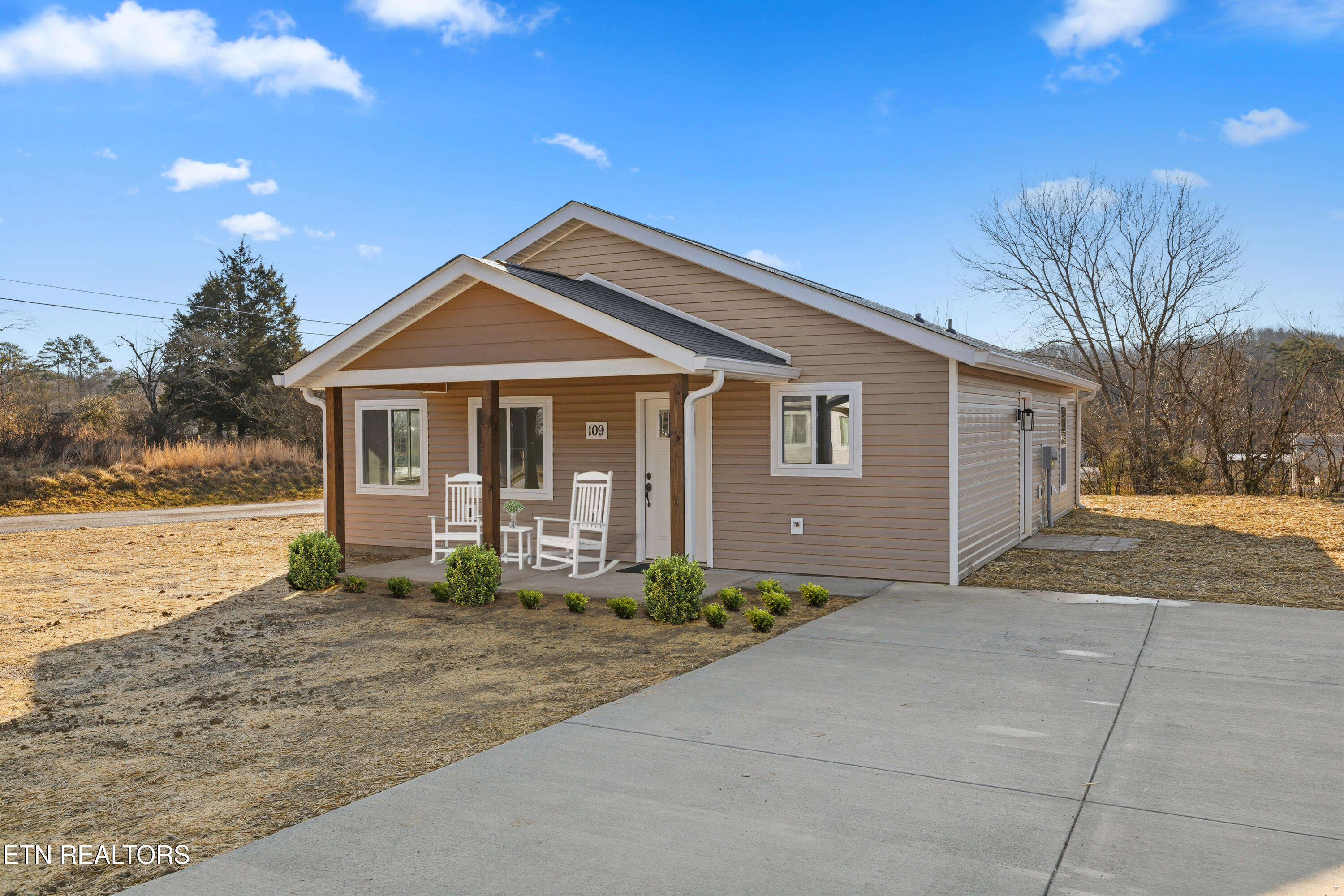 109 Bradys Way Harriman TN 37748