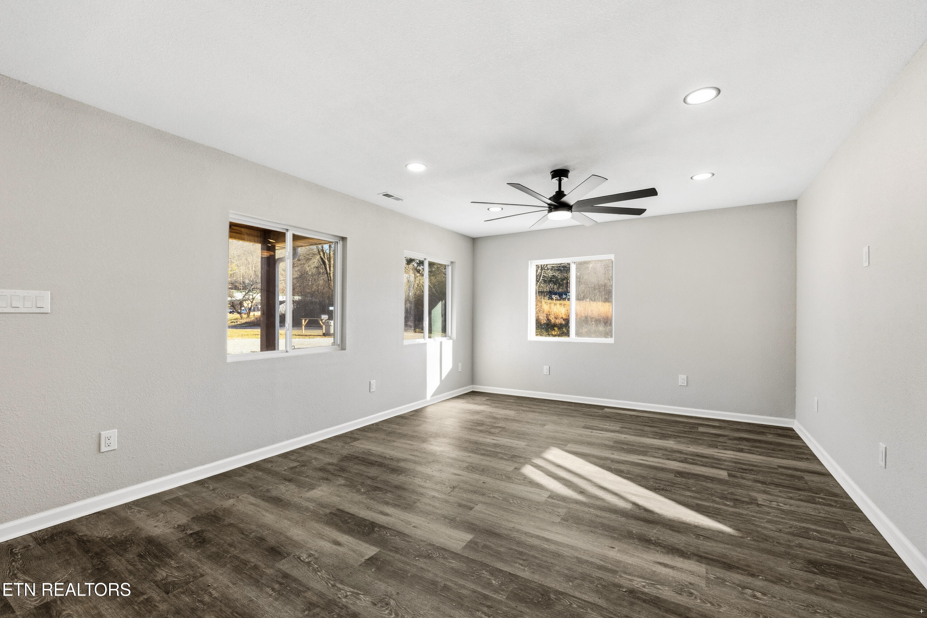 109 Bradys Way Harriman TN 37748