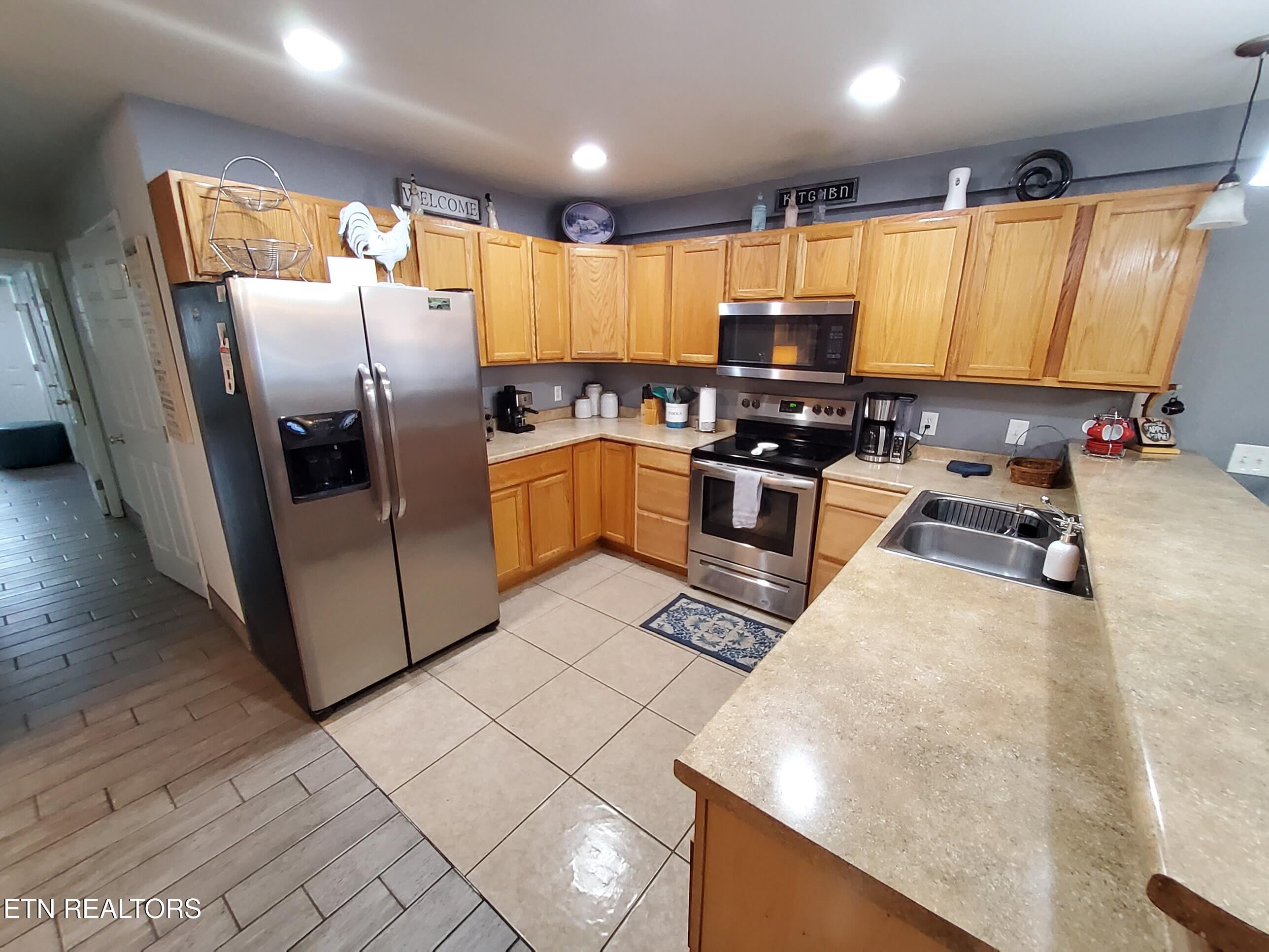 3843 Parkhurst Drive Kodak TN 37764