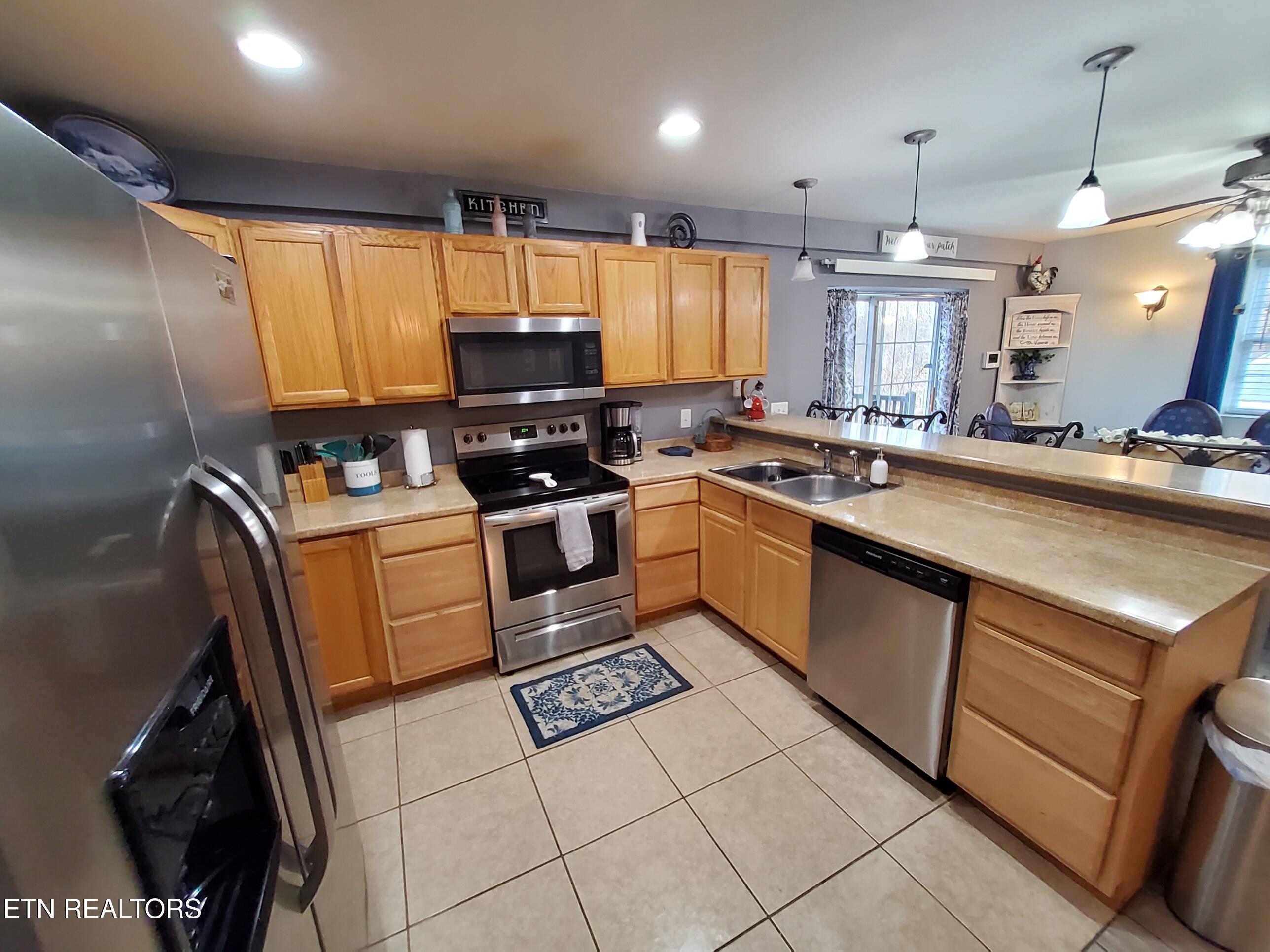 3843 Parkhurst Drive Kodak TN 37764
