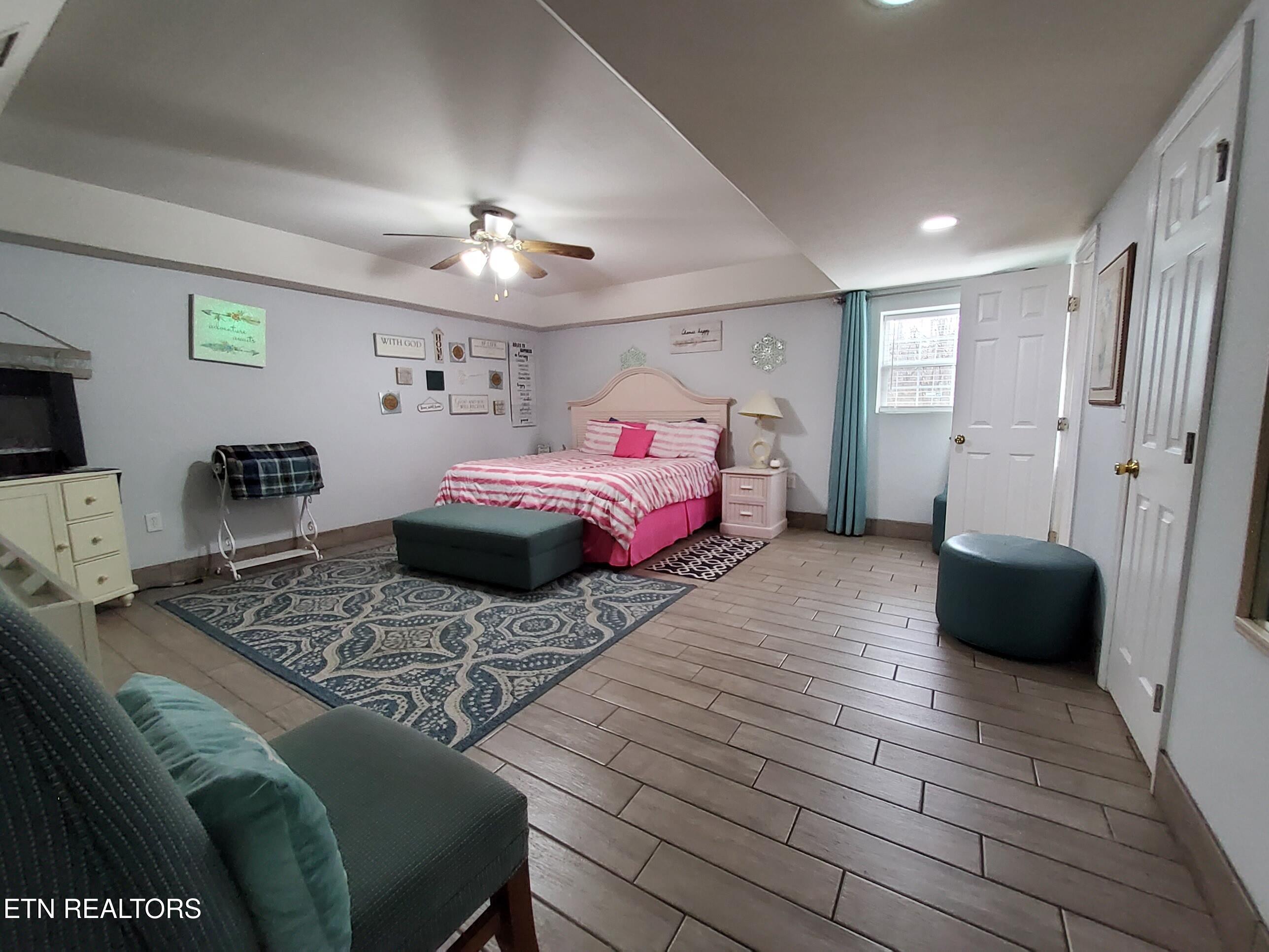 3843 Parkhurst Drive Kodak TN 37764