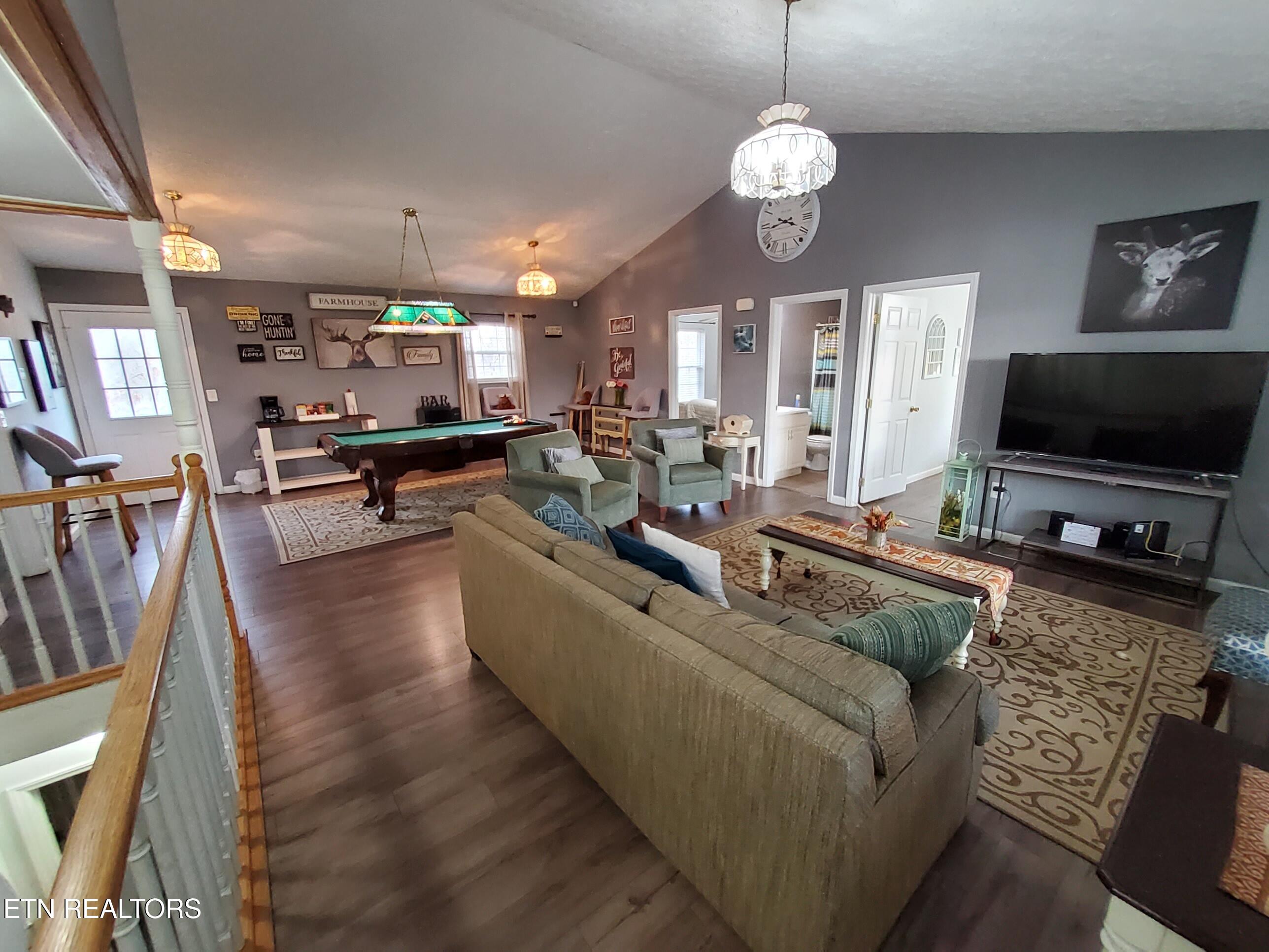 3843 Parkhurst Drive Kodak TN 37764
