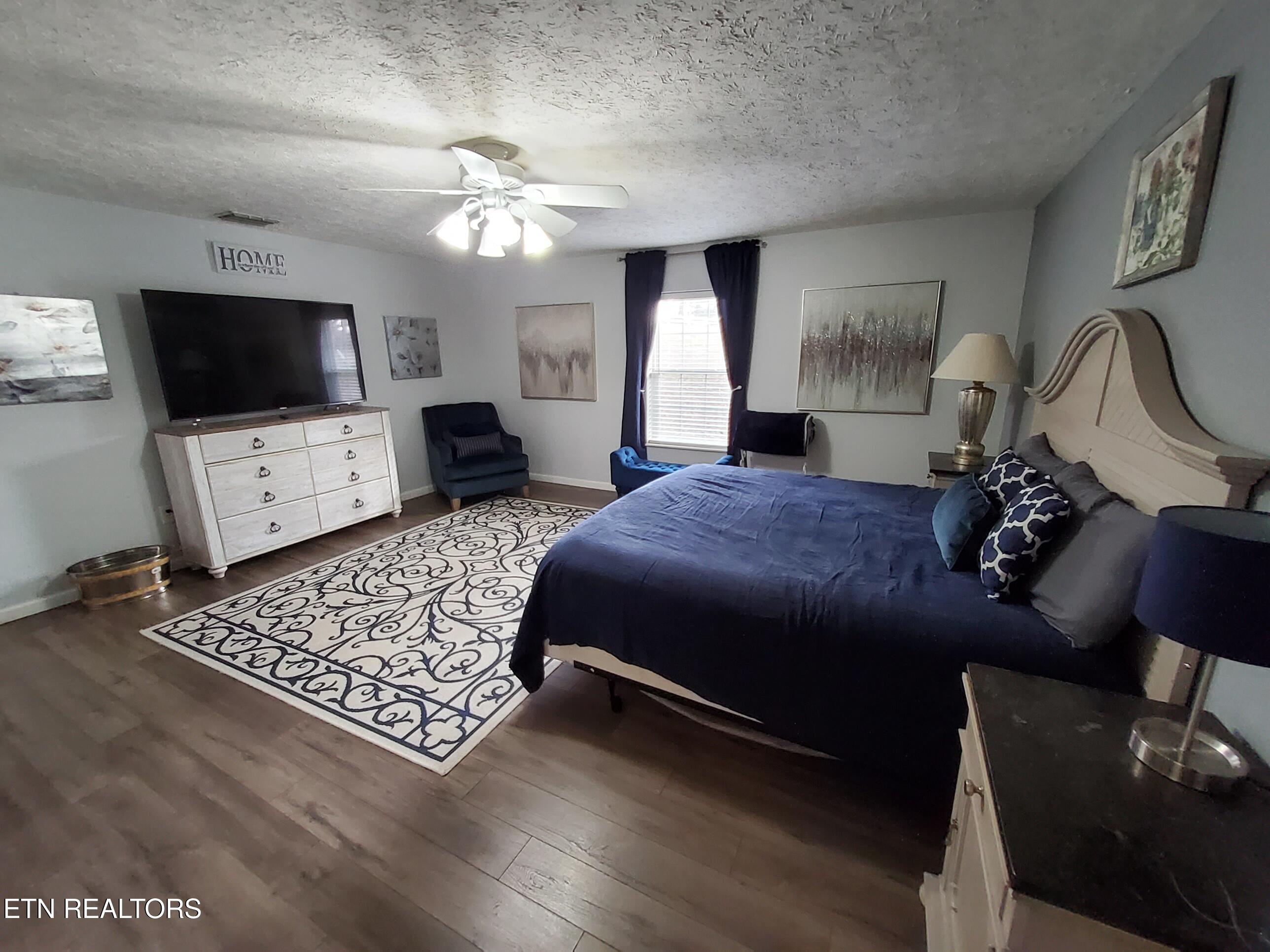 3843 Parkhurst Drive Kodak TN 37764