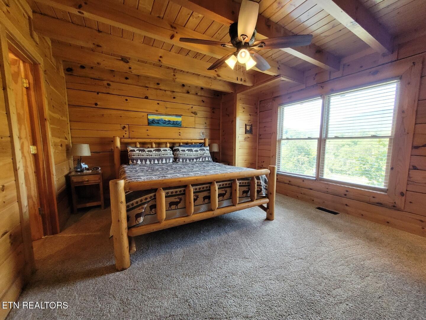 2060 Bear Haven Way Sevierville TN 37876